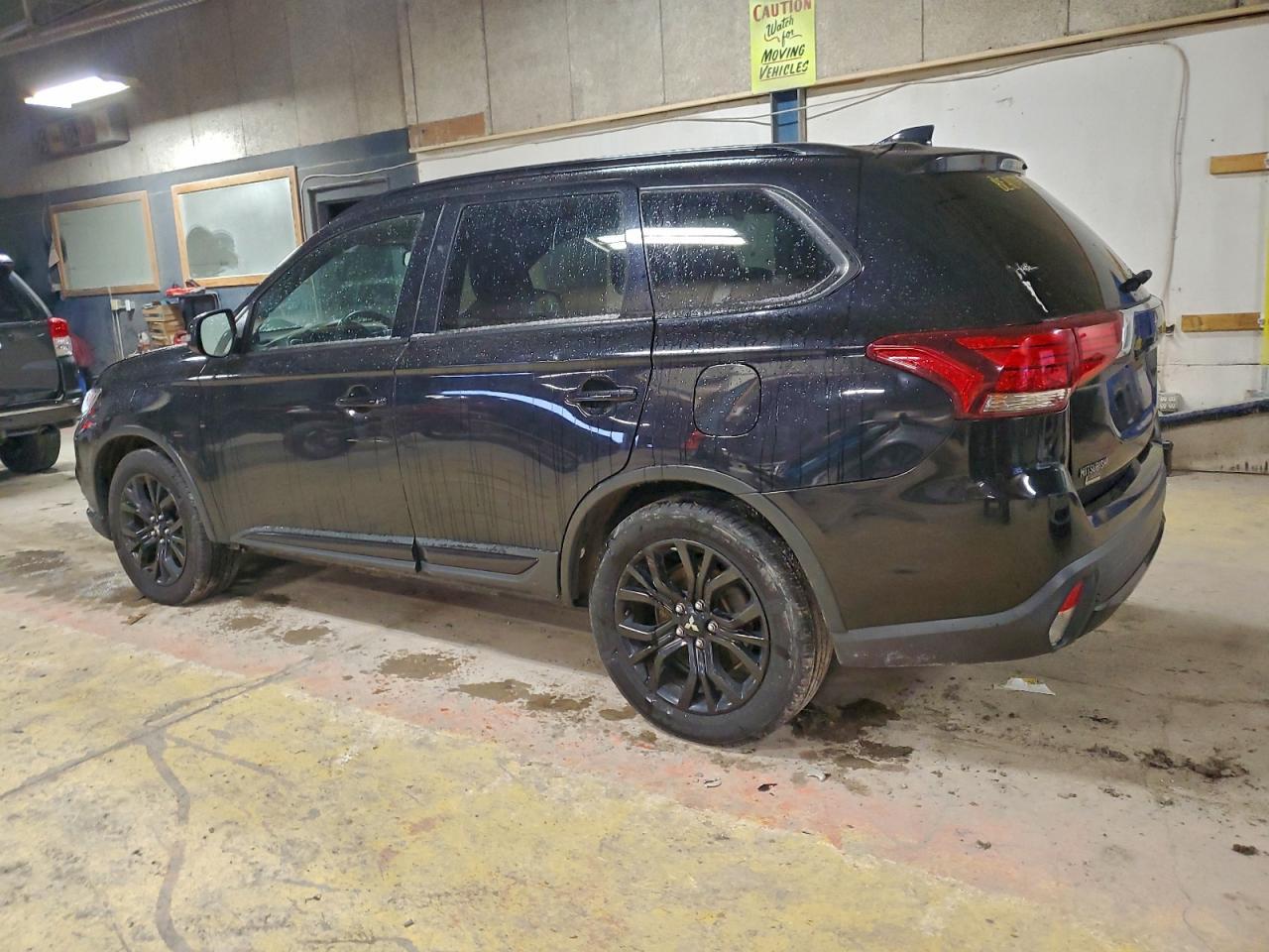 2018 MITSUBISHI outlander