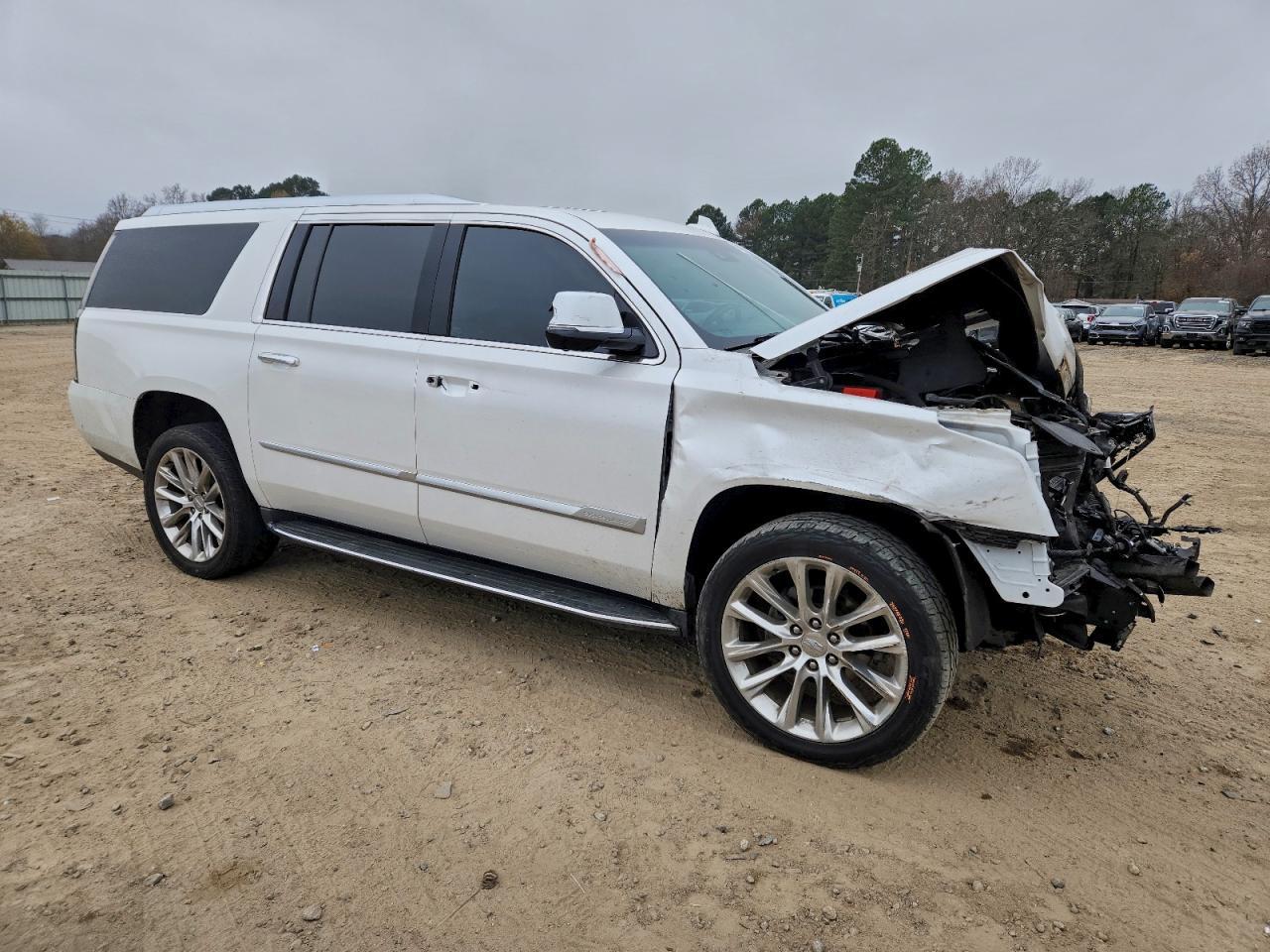 2019 CADILLAC Escalade ESV