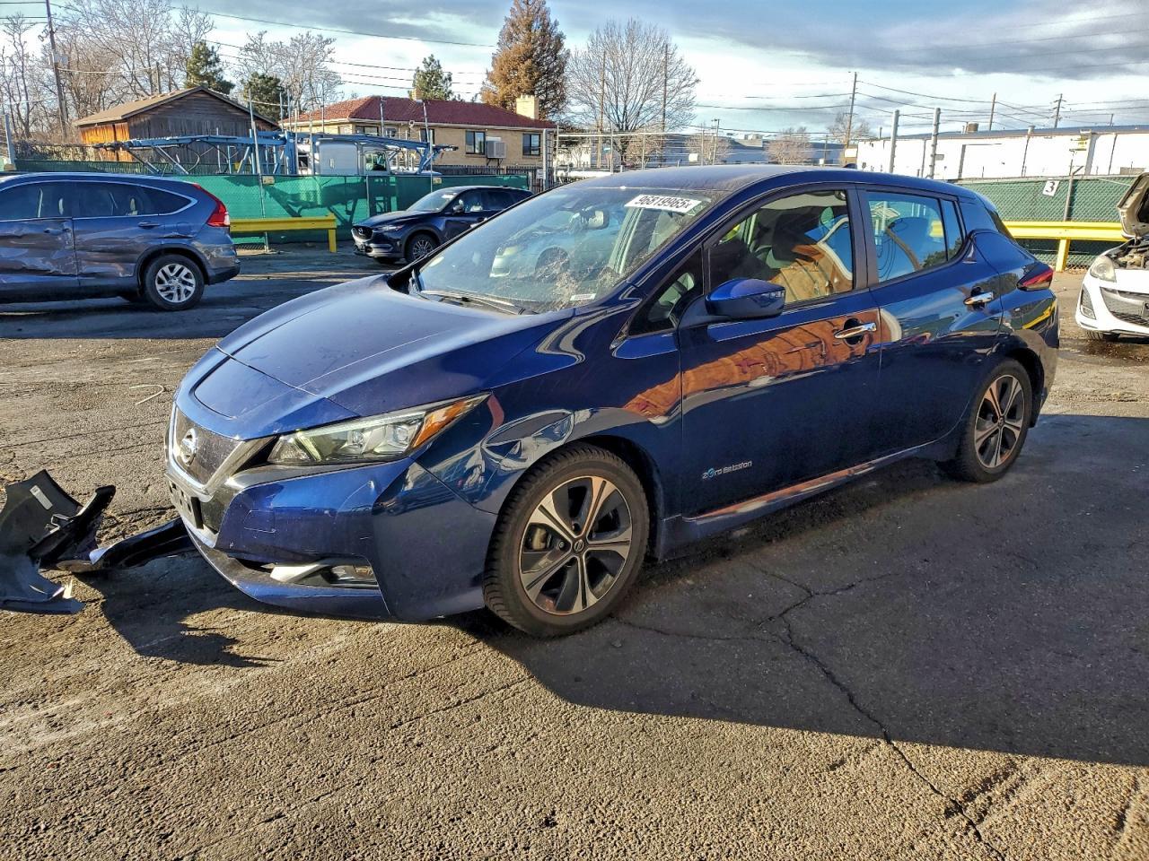 2019 NISSAN LEAF