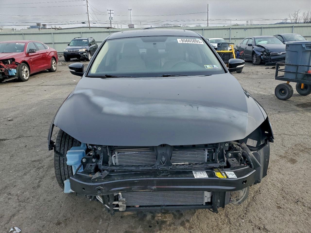 2015 VOLKSWAGEN JETTA