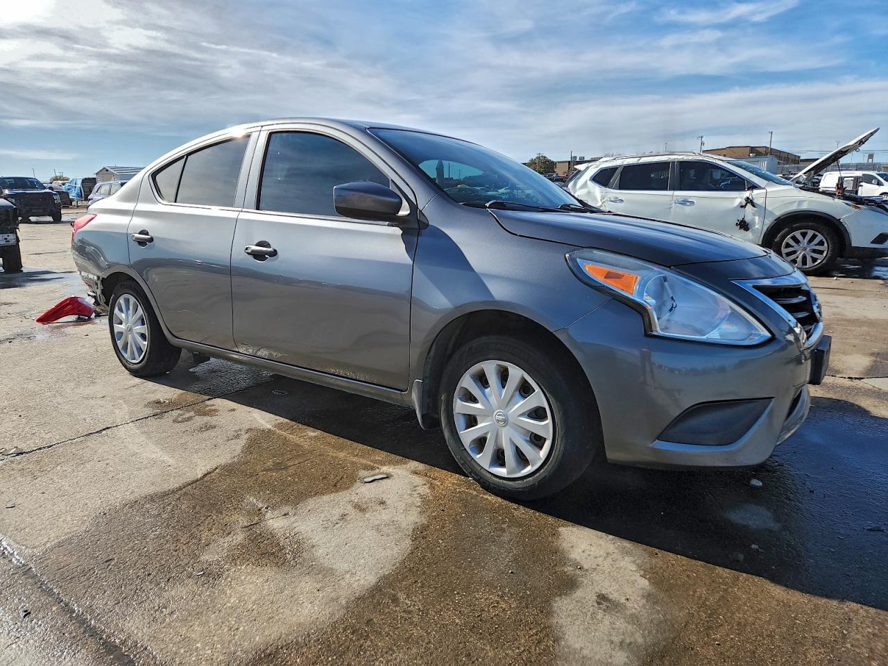 2019 NISSAN VERSA