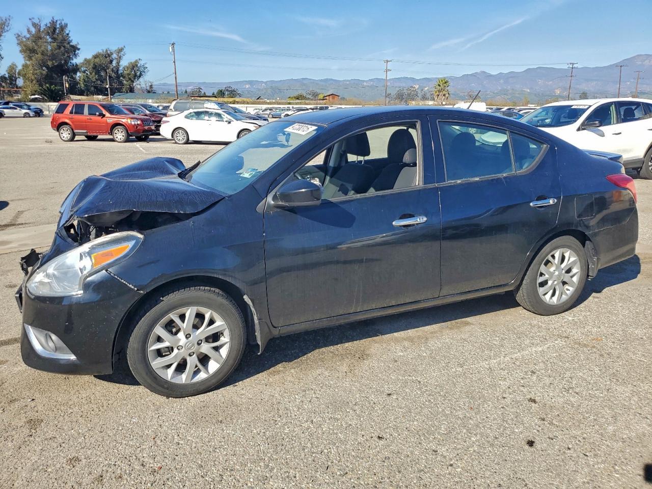 2017 NISSAN VERSA