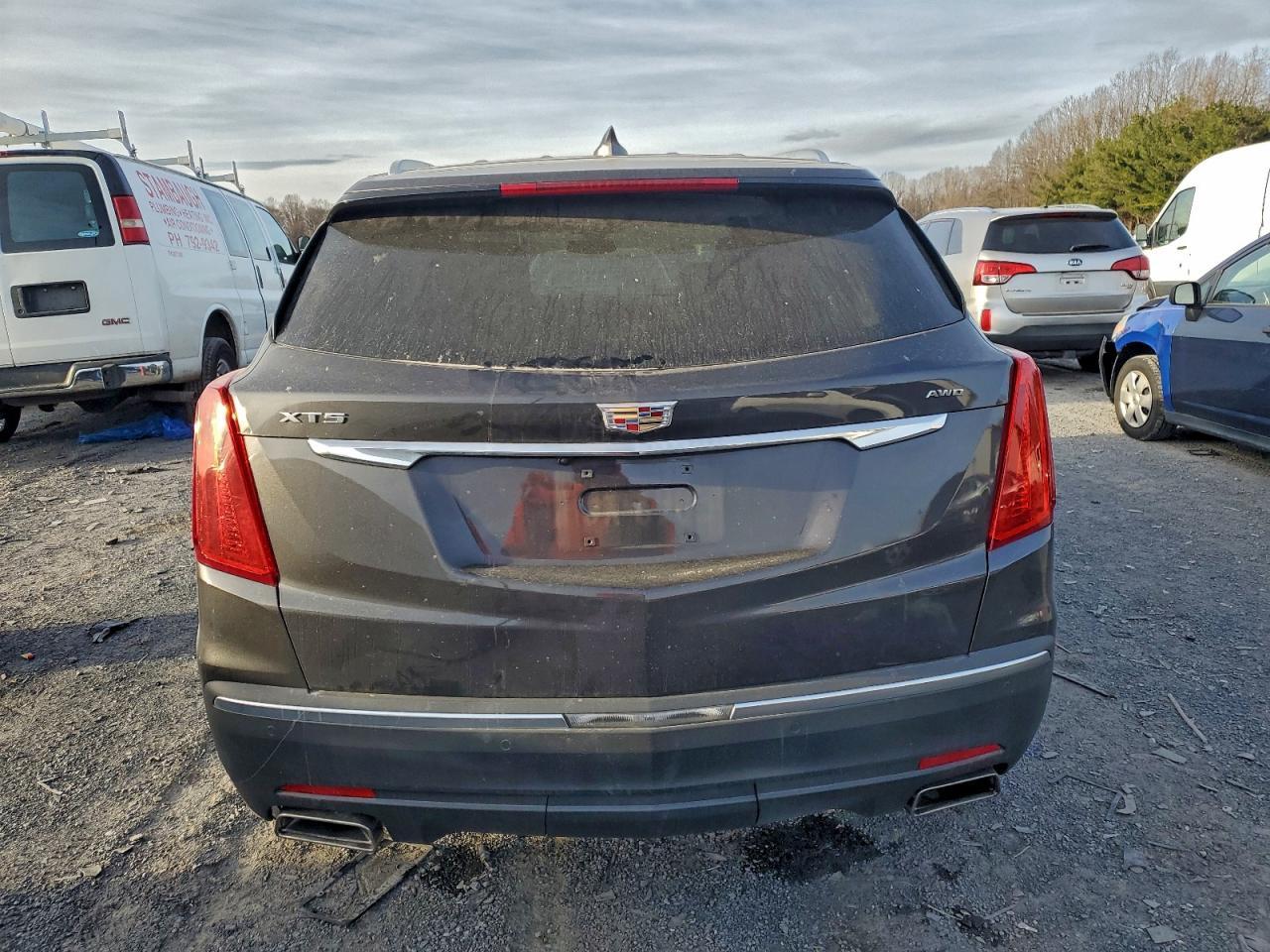 2017 CADILLAC XT5