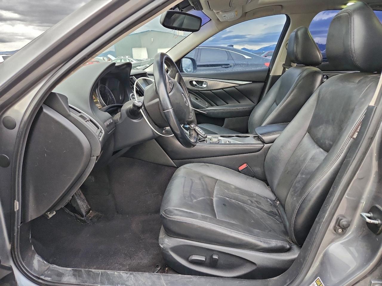 2017 INFINITI Q50