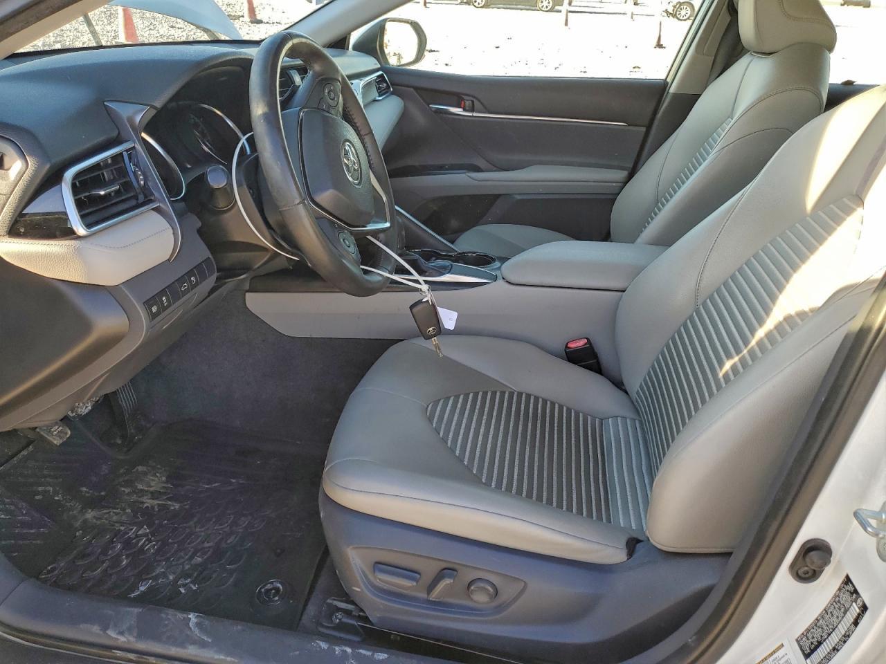 2018 TOYOTA CAMRY