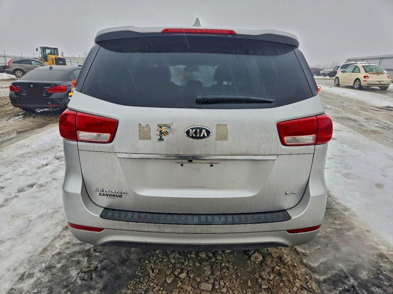 2016 KIA SEDONA
