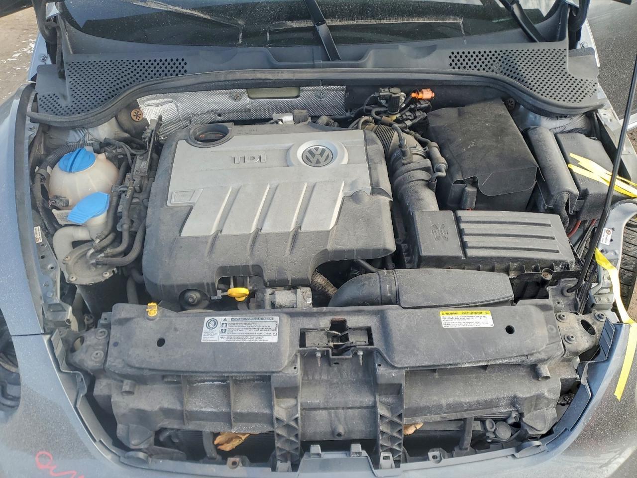 2014 VOLKSWAGEN Beetle