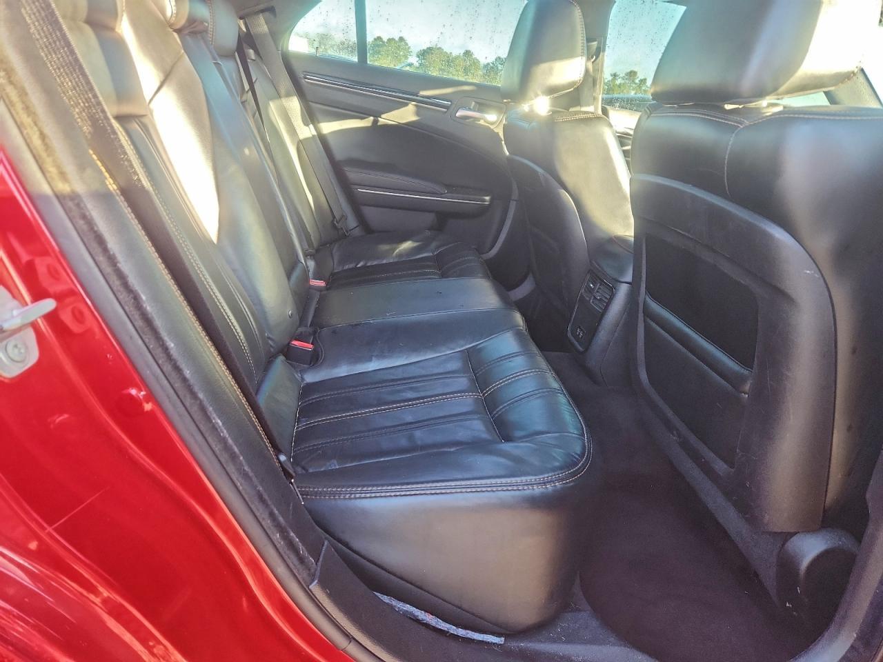2016 CHRYSLER 300