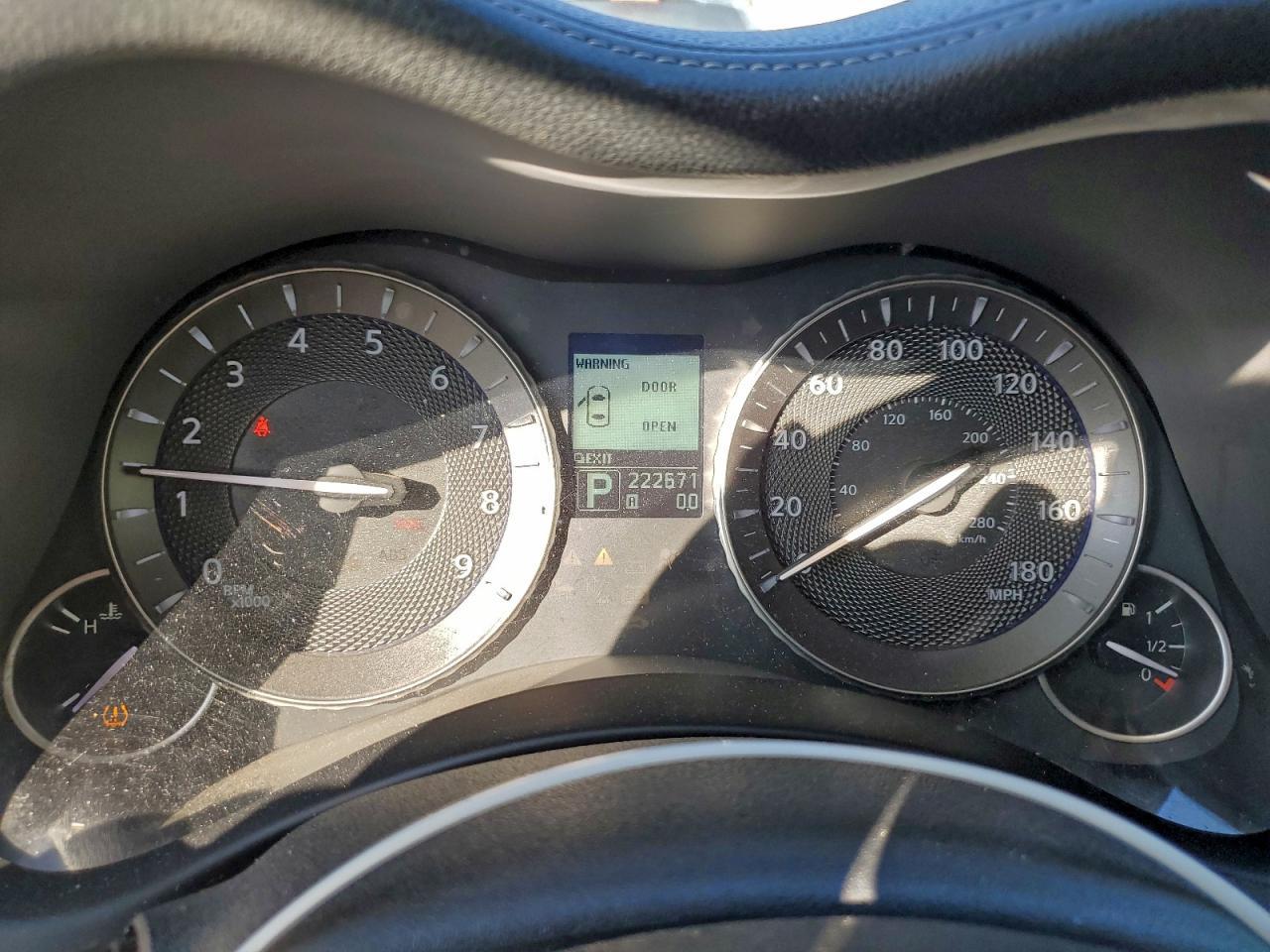 2012 INFINITI M37