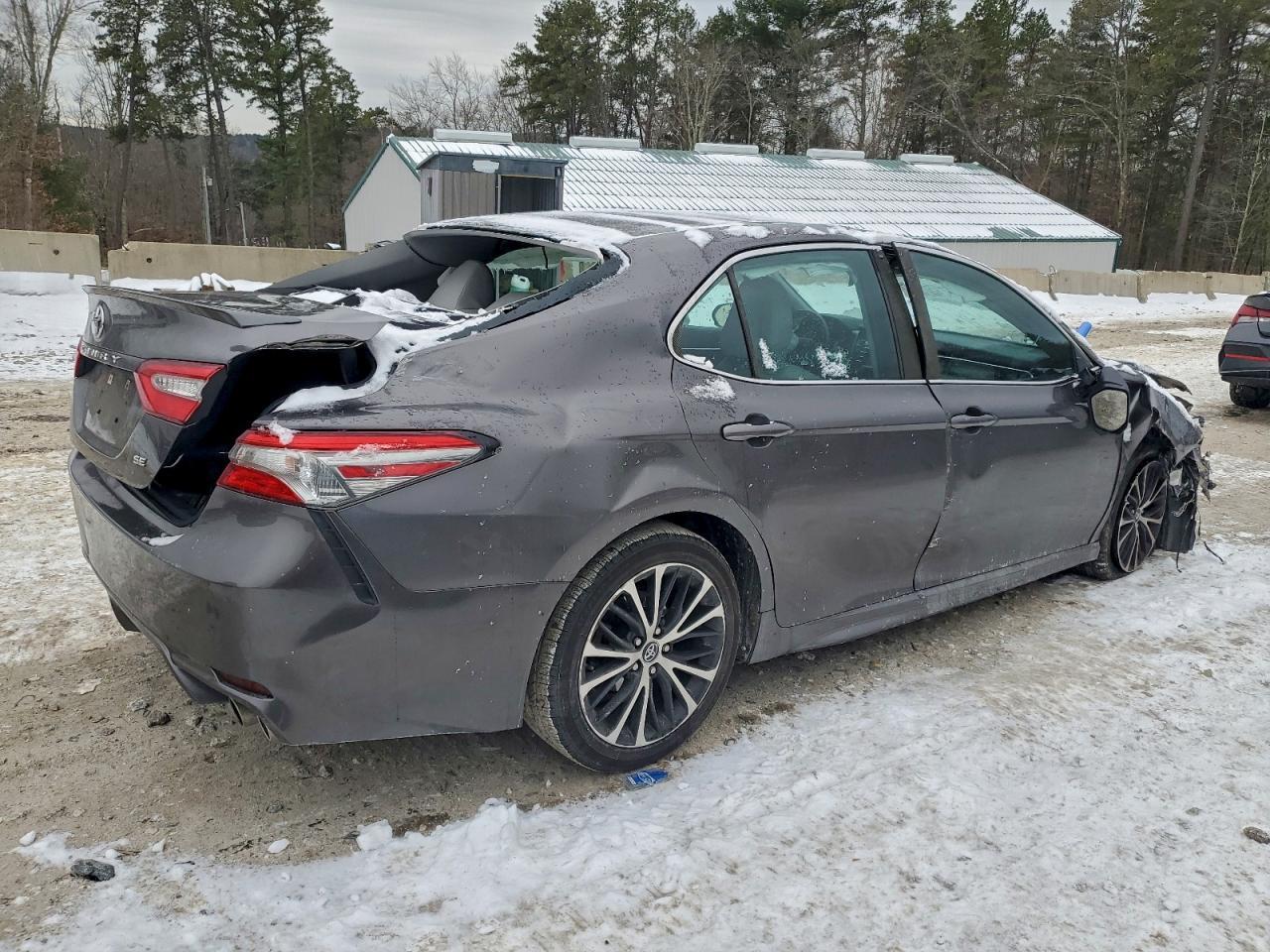 2018 TOYOTA CAMRY