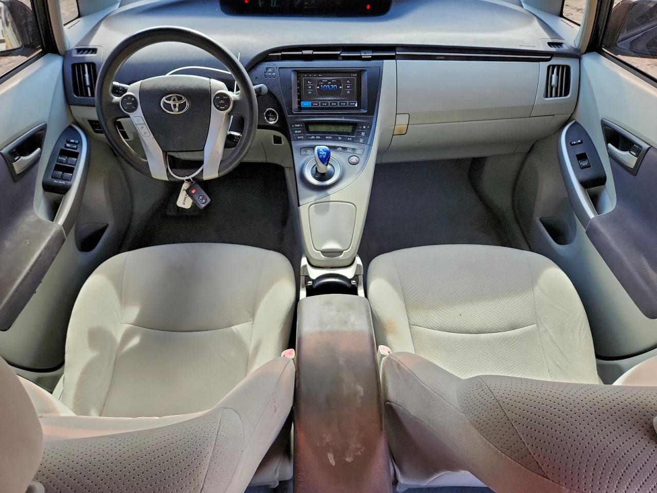 2010 TOYOTA PRIUS