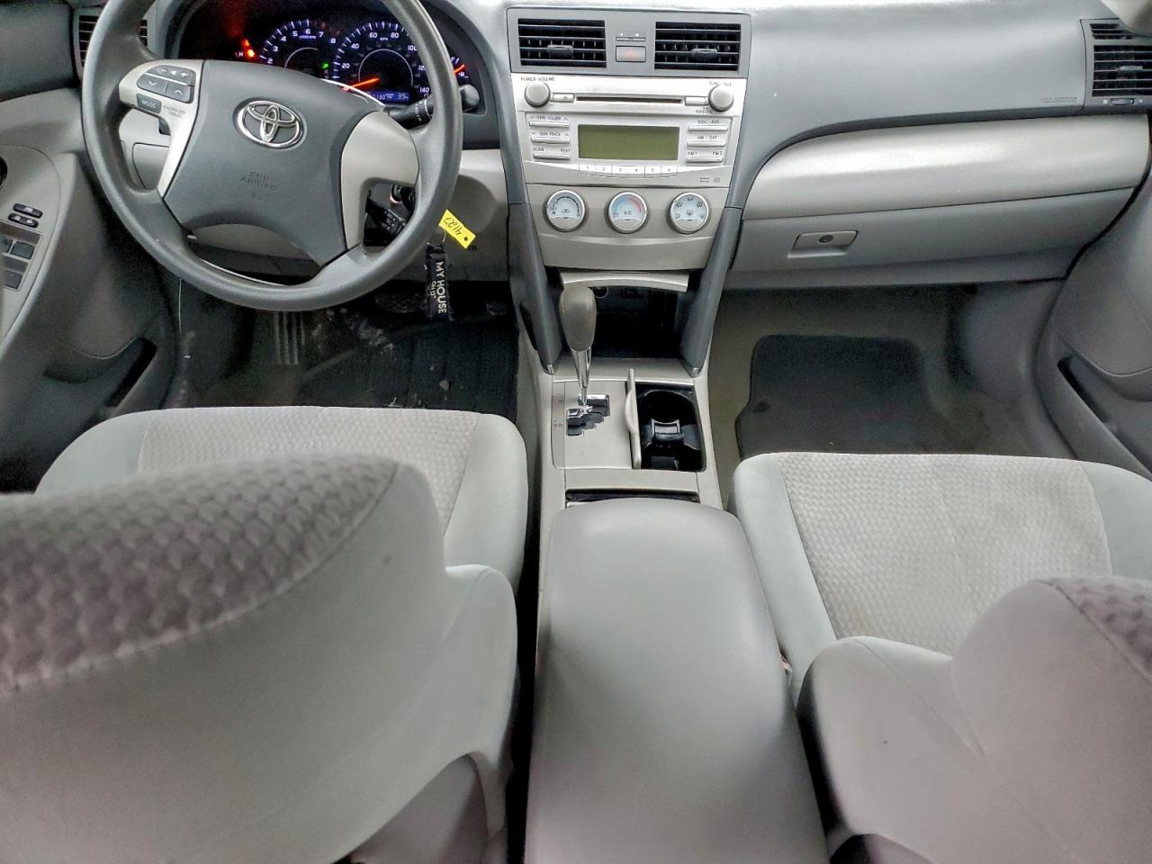 2011 TOYOTA CAMRY
