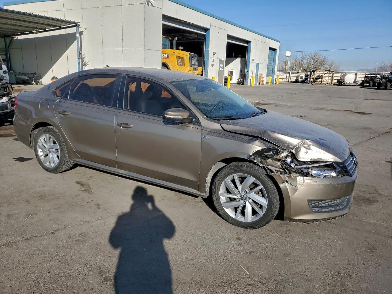 2015 VOLKSWAGEN Passat