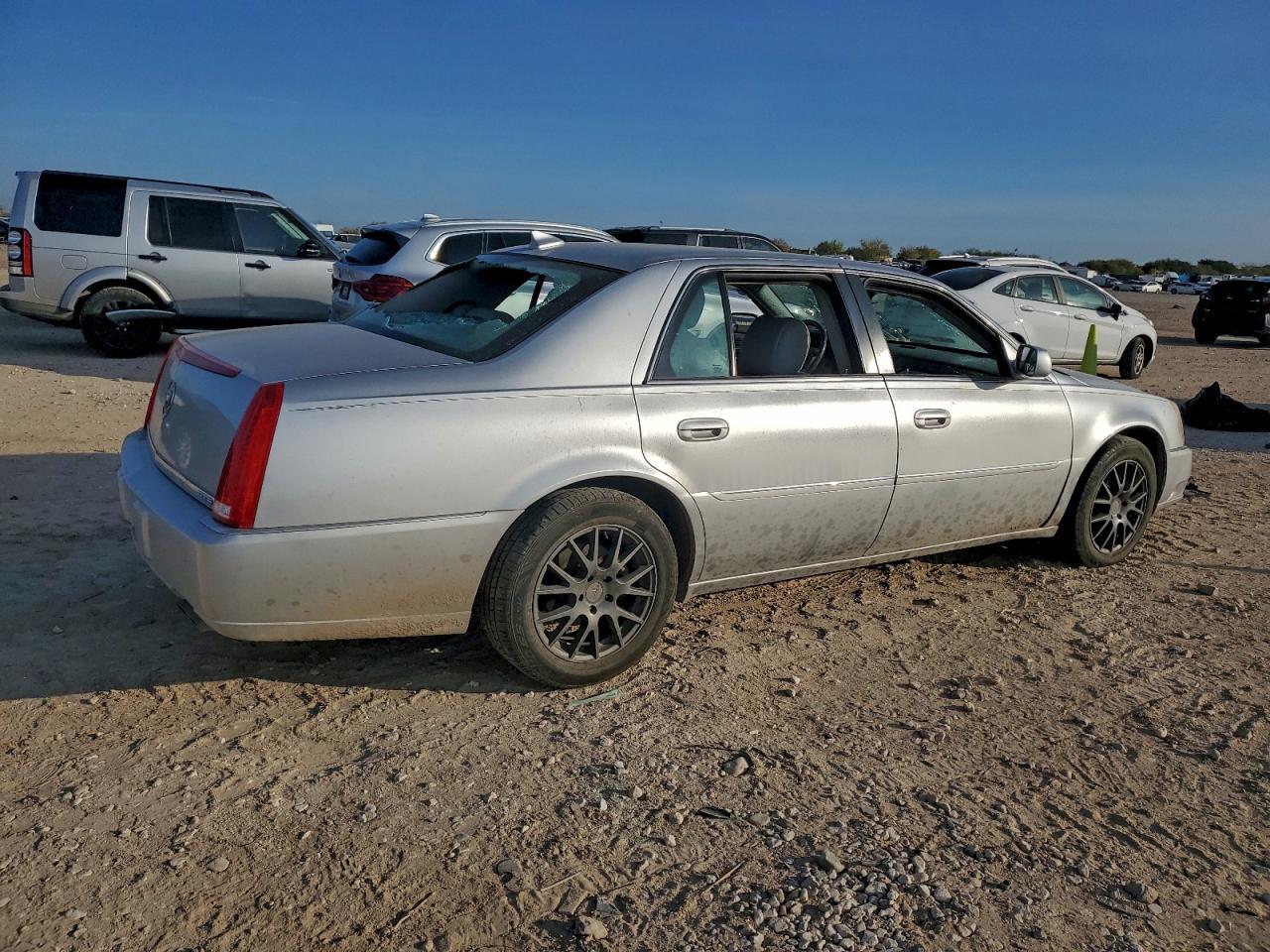 2010 CADILLAC DTS
