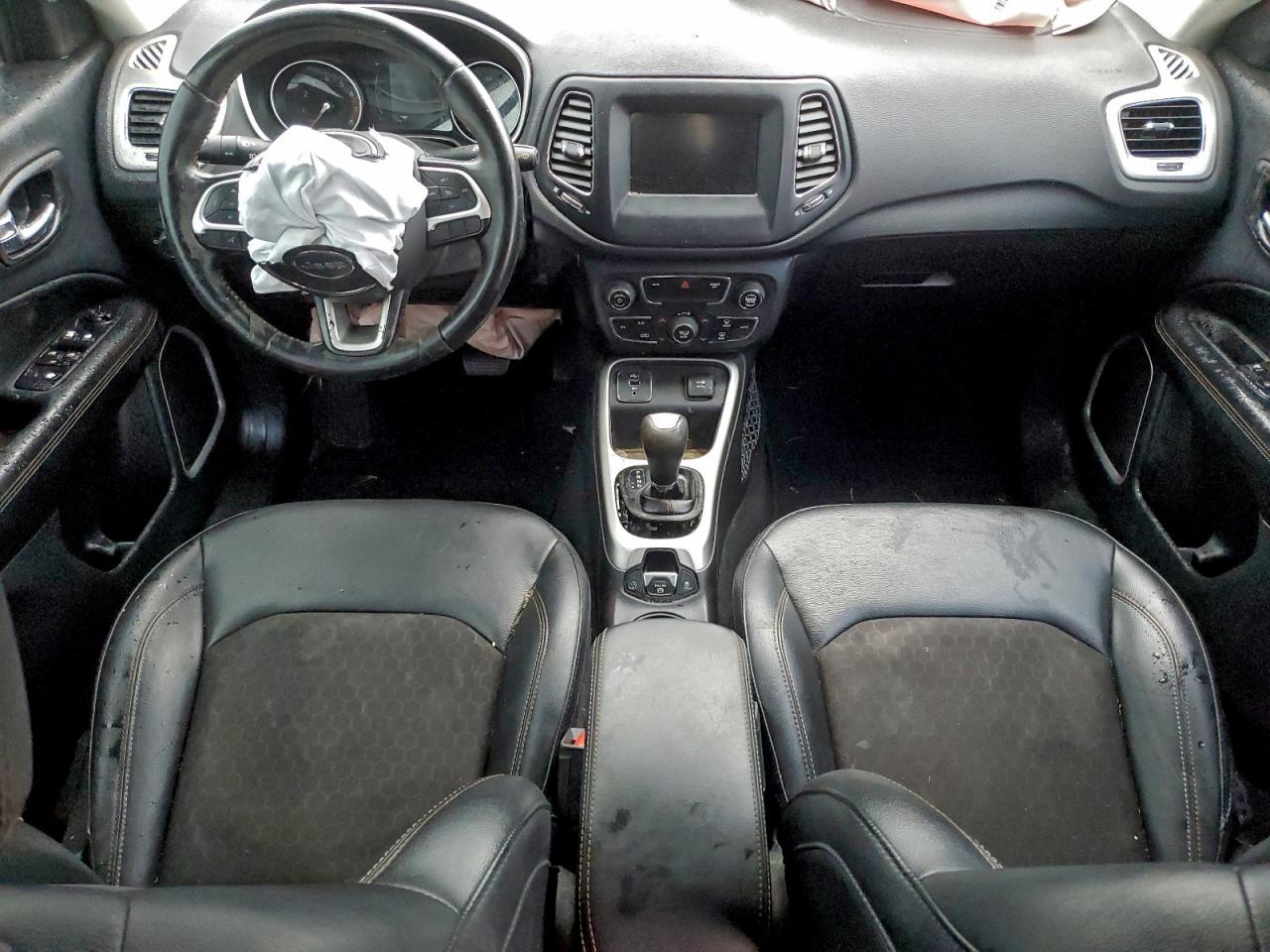2020 JEEP Compass