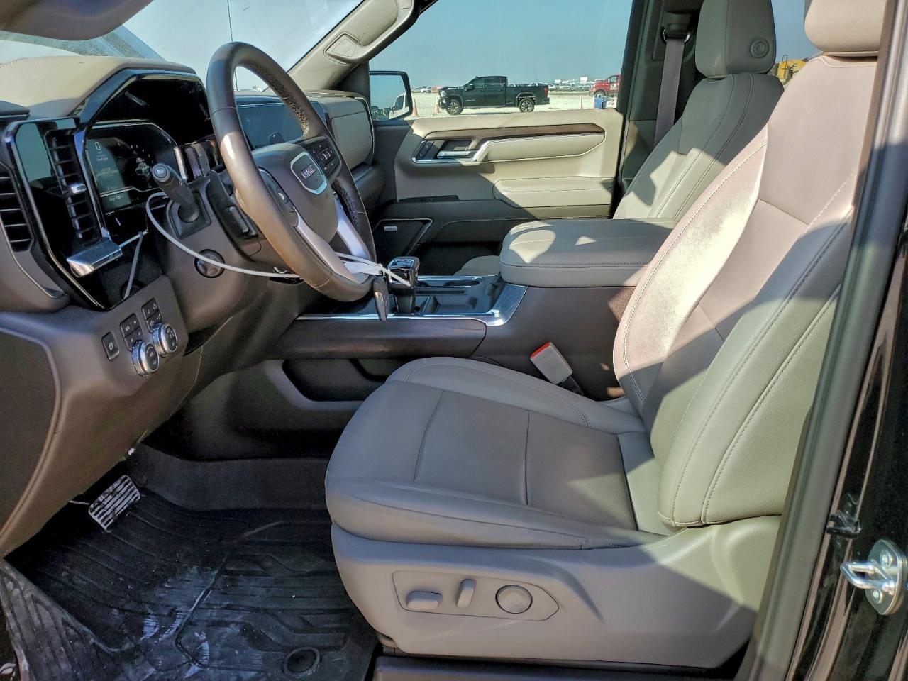2024 GMC Sierra