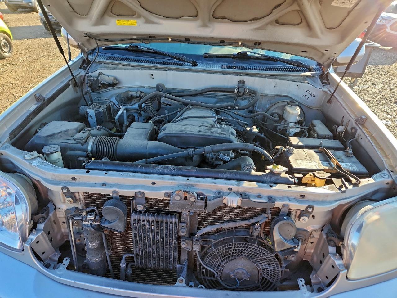 2001 TOYOTA Sequoia