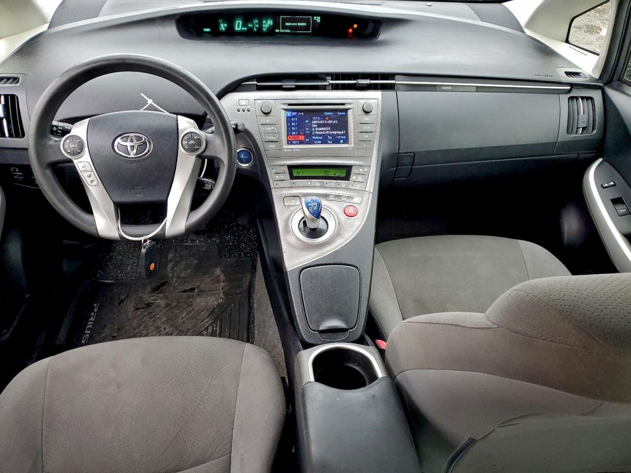2013 TOYOTA PRIUS