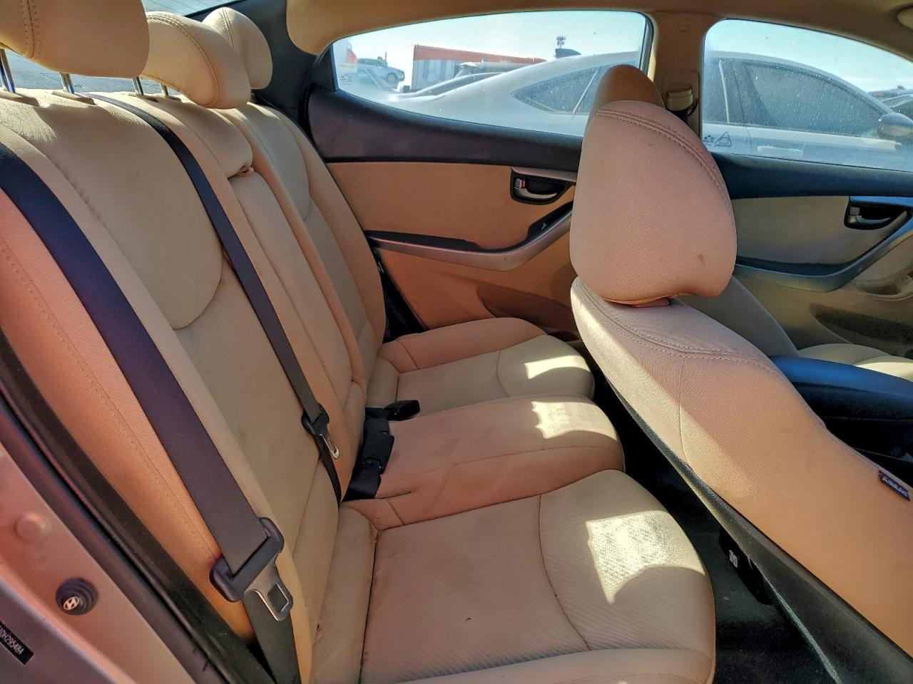 2013 HYUNDAI ELANTRA