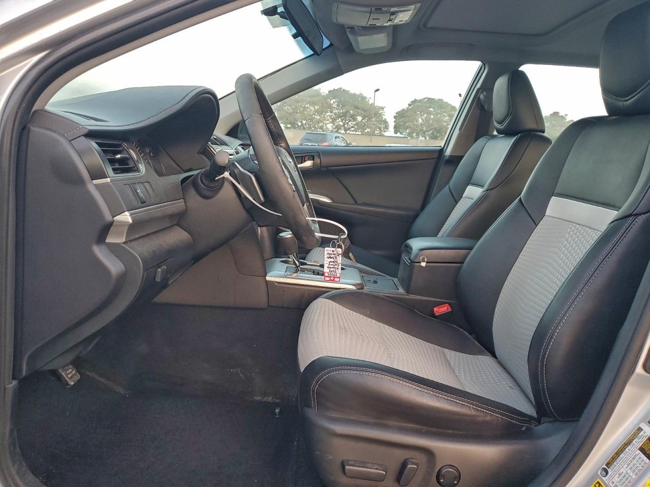 2014 TOYOTA CAMRY
