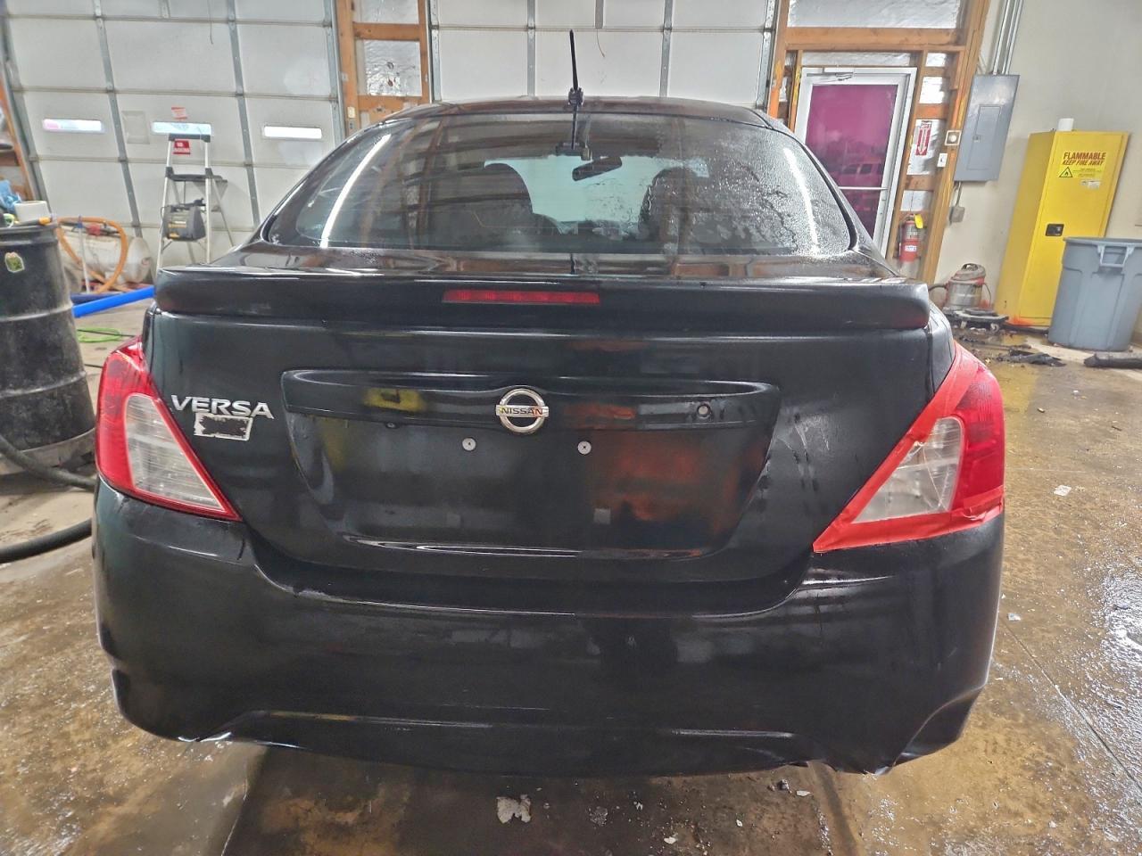 2019 NISSAN VERSA