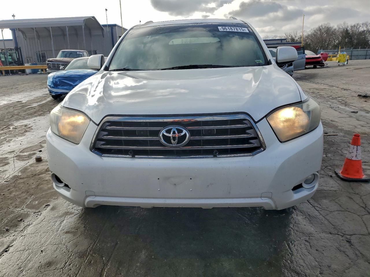2010 TOYOTA HIGHLANDER