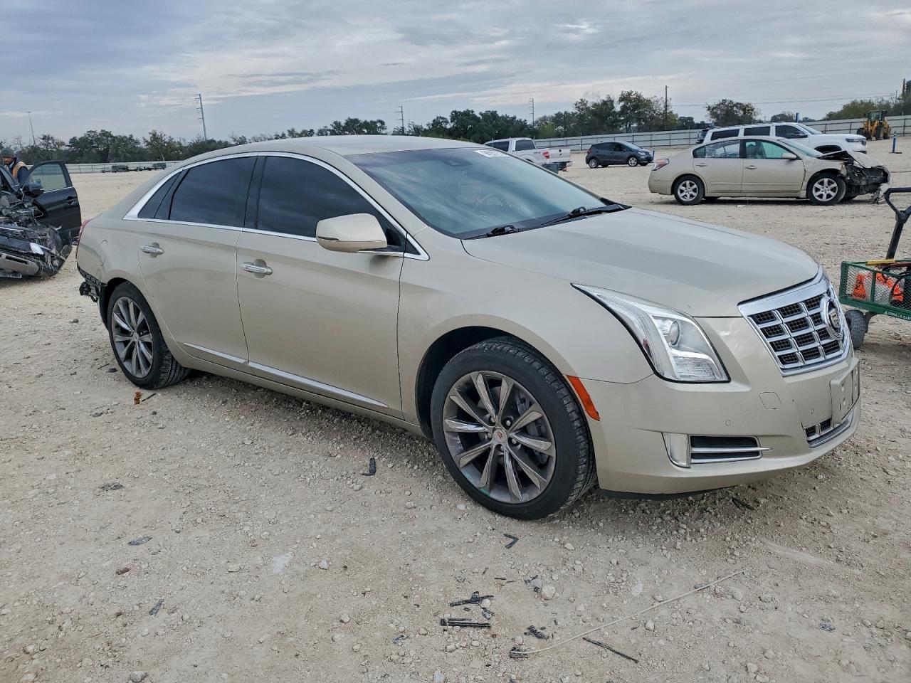 2013 CADILLAC XTS