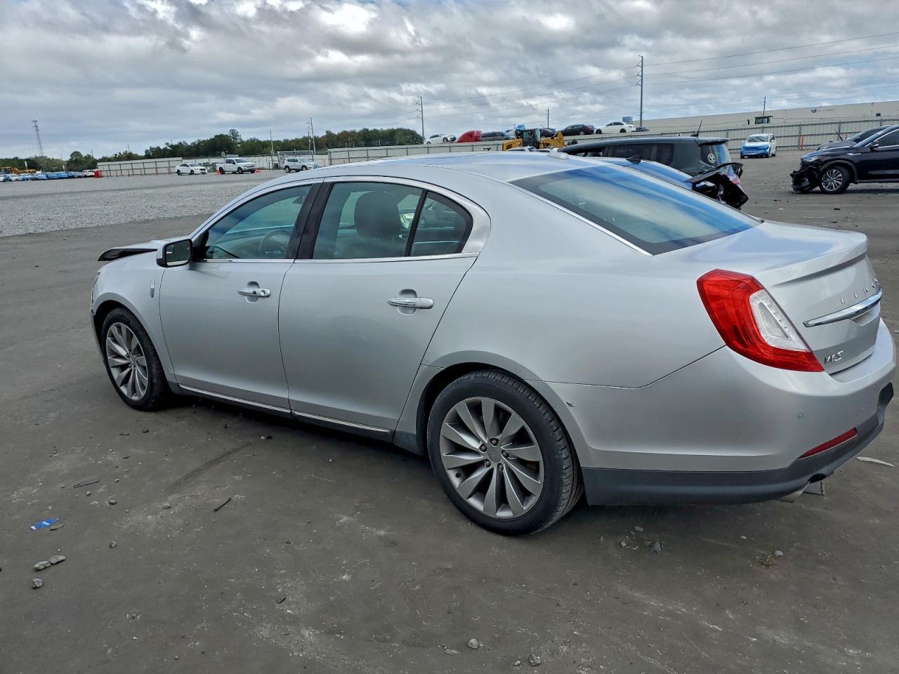 2015 LINCOLN MKS
