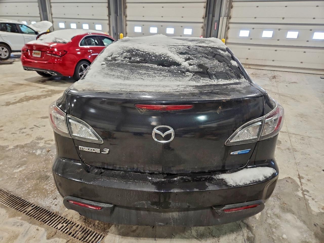 2013 MAZDA 3