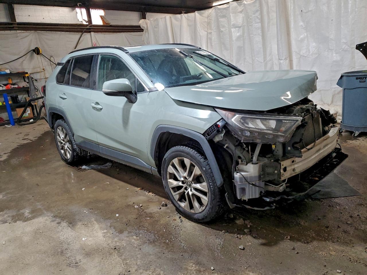 2019 TOYOTA RAV4
