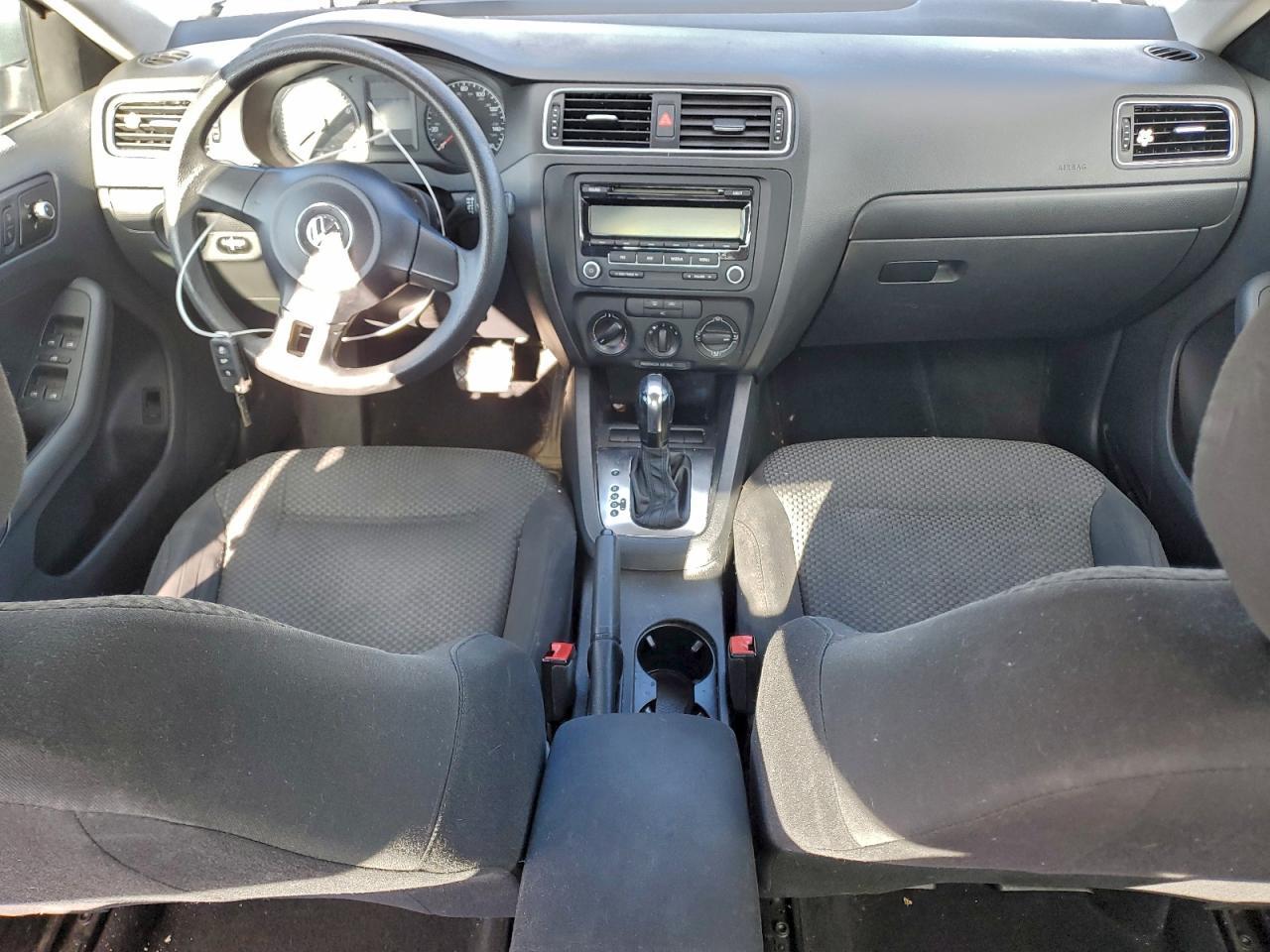 2012 VOLKSWAGEN JETTA