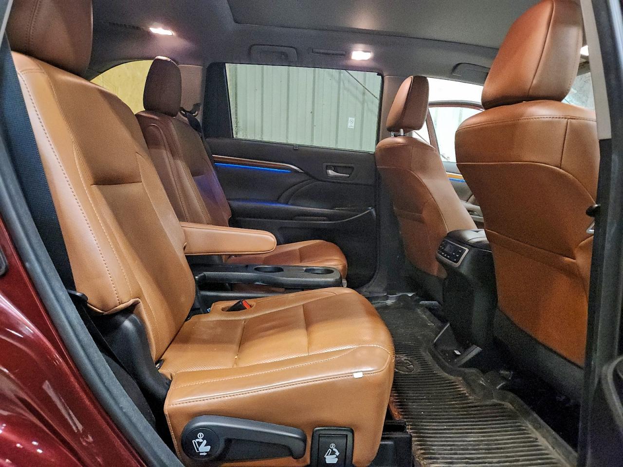 2018 TOYOTA HIGHLANDER