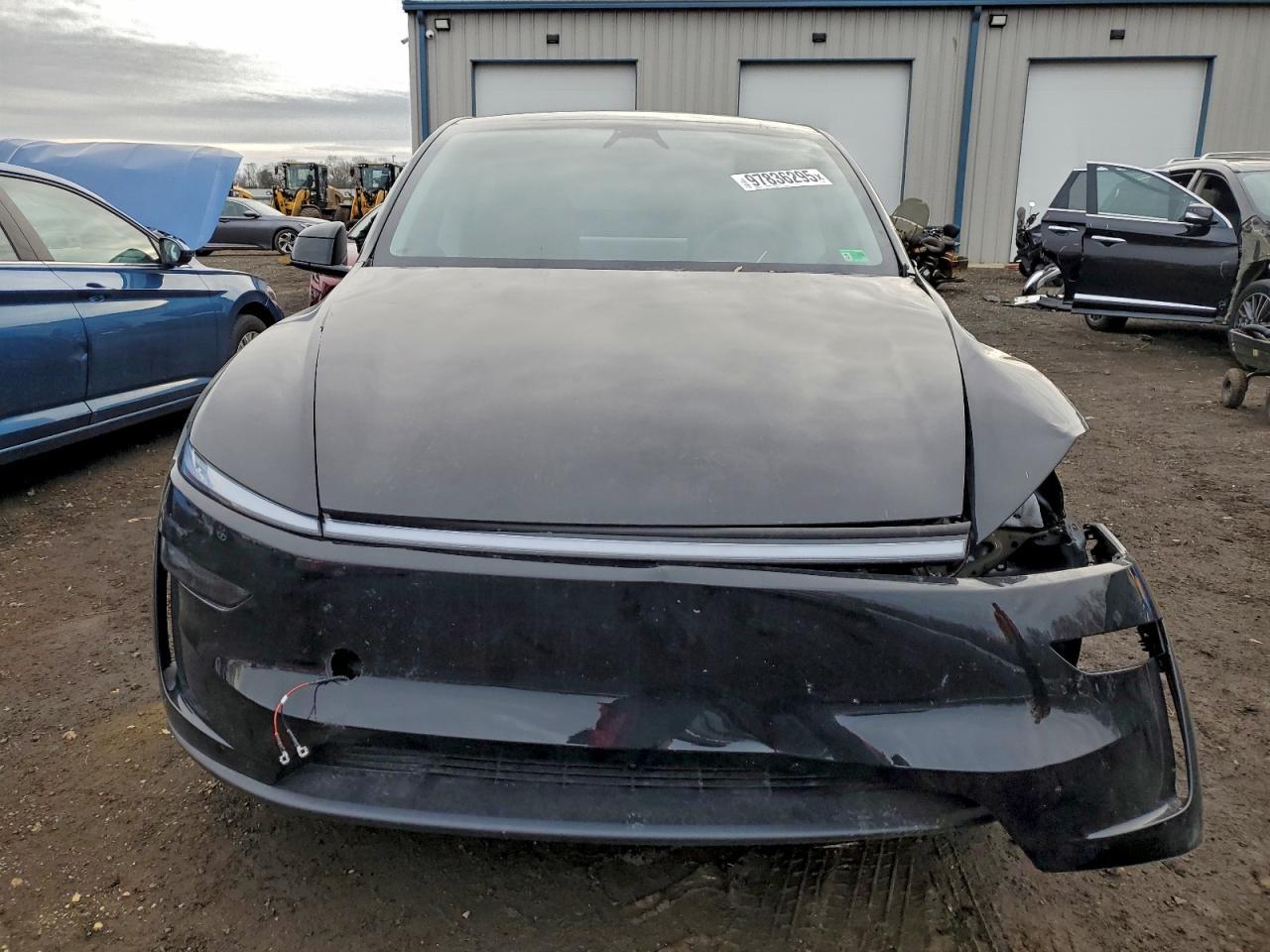 2026 TESLA MODEL Y