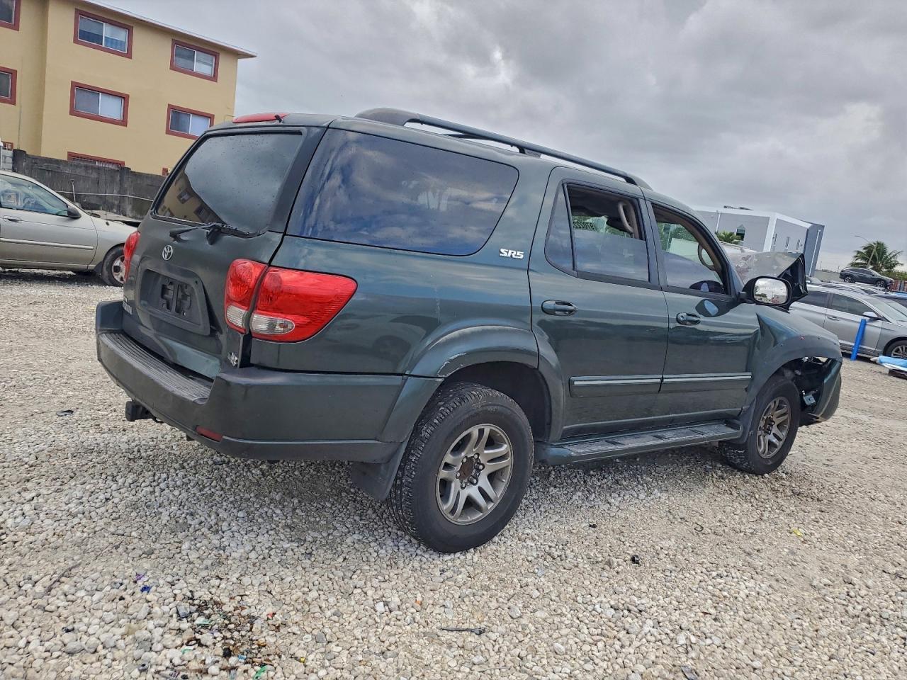 2006 TOYOTA Sequoia