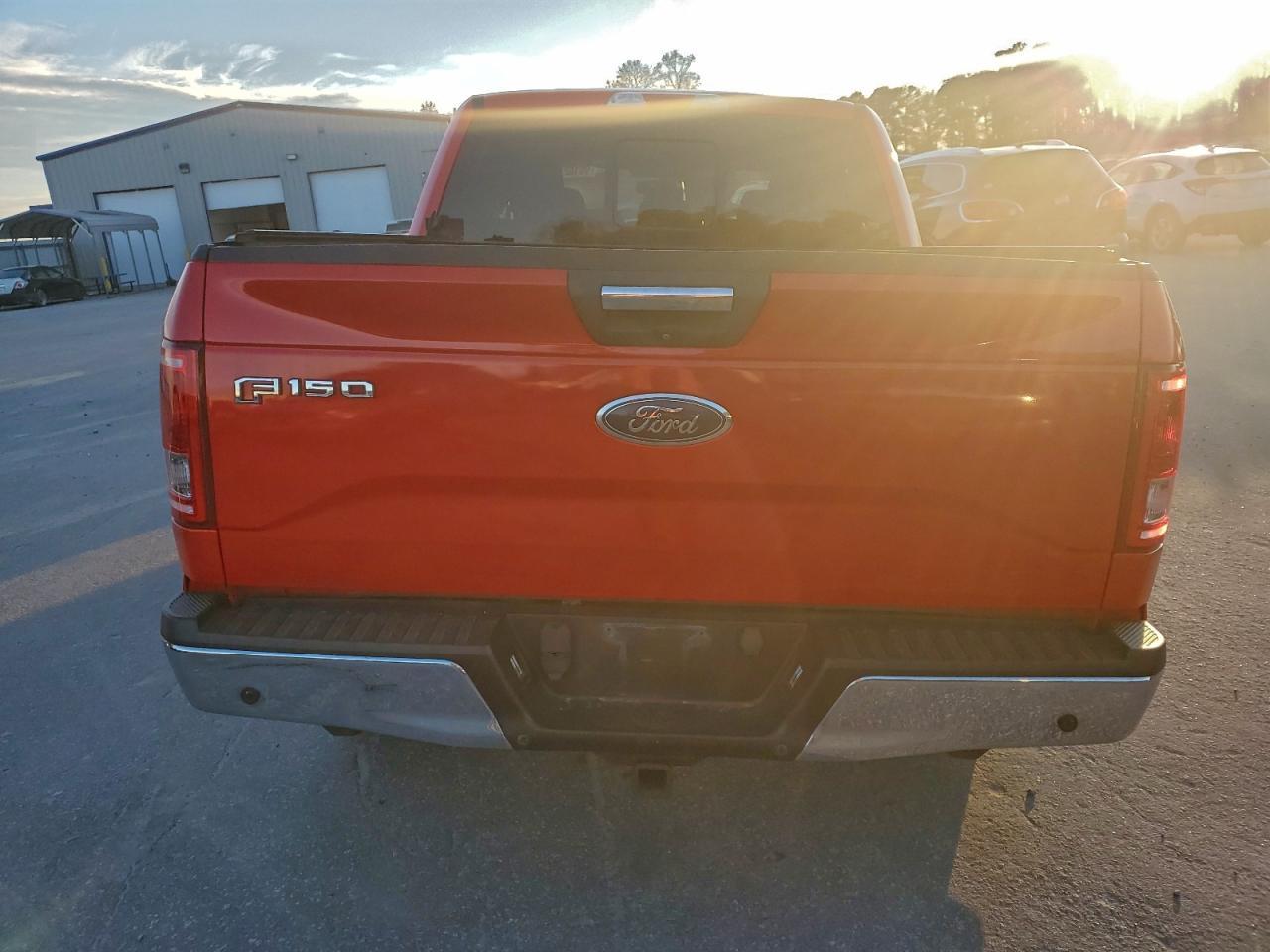 2015 FORD F-150