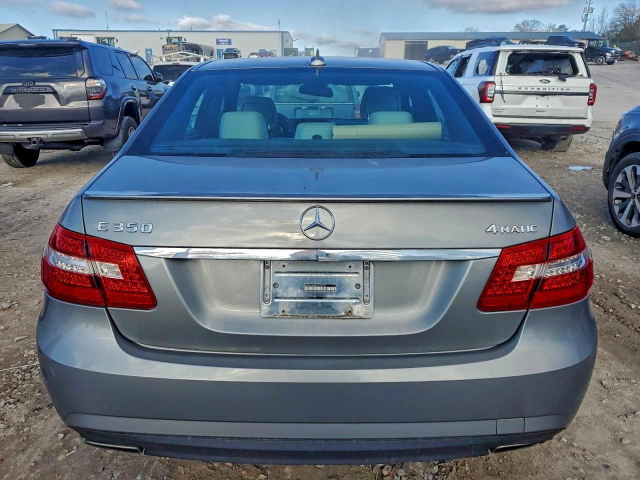 2013 MERCEDES-BENZ E-Class