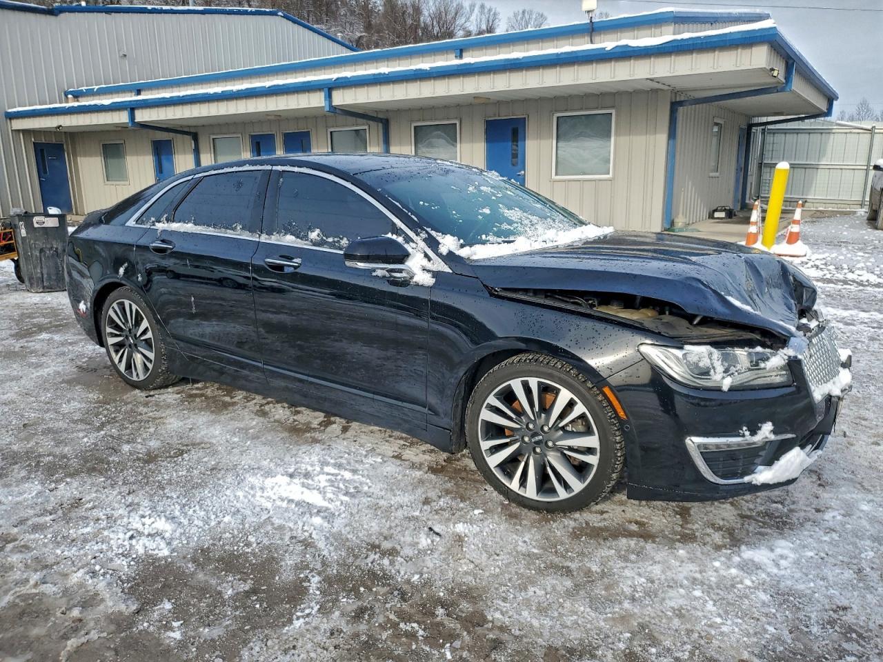 2017 LINCOLN MKZ