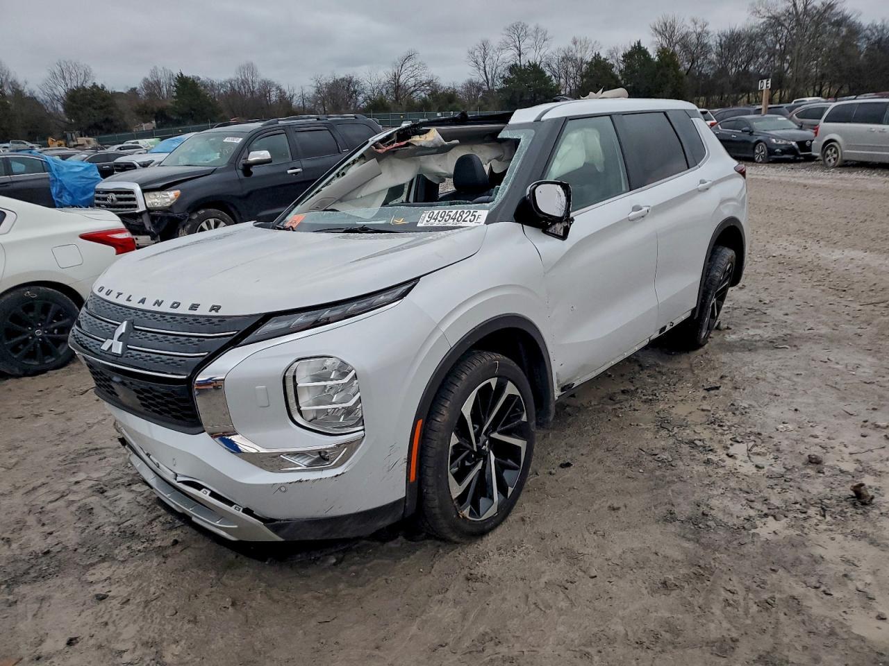 2024 MITSUBISHI outlander