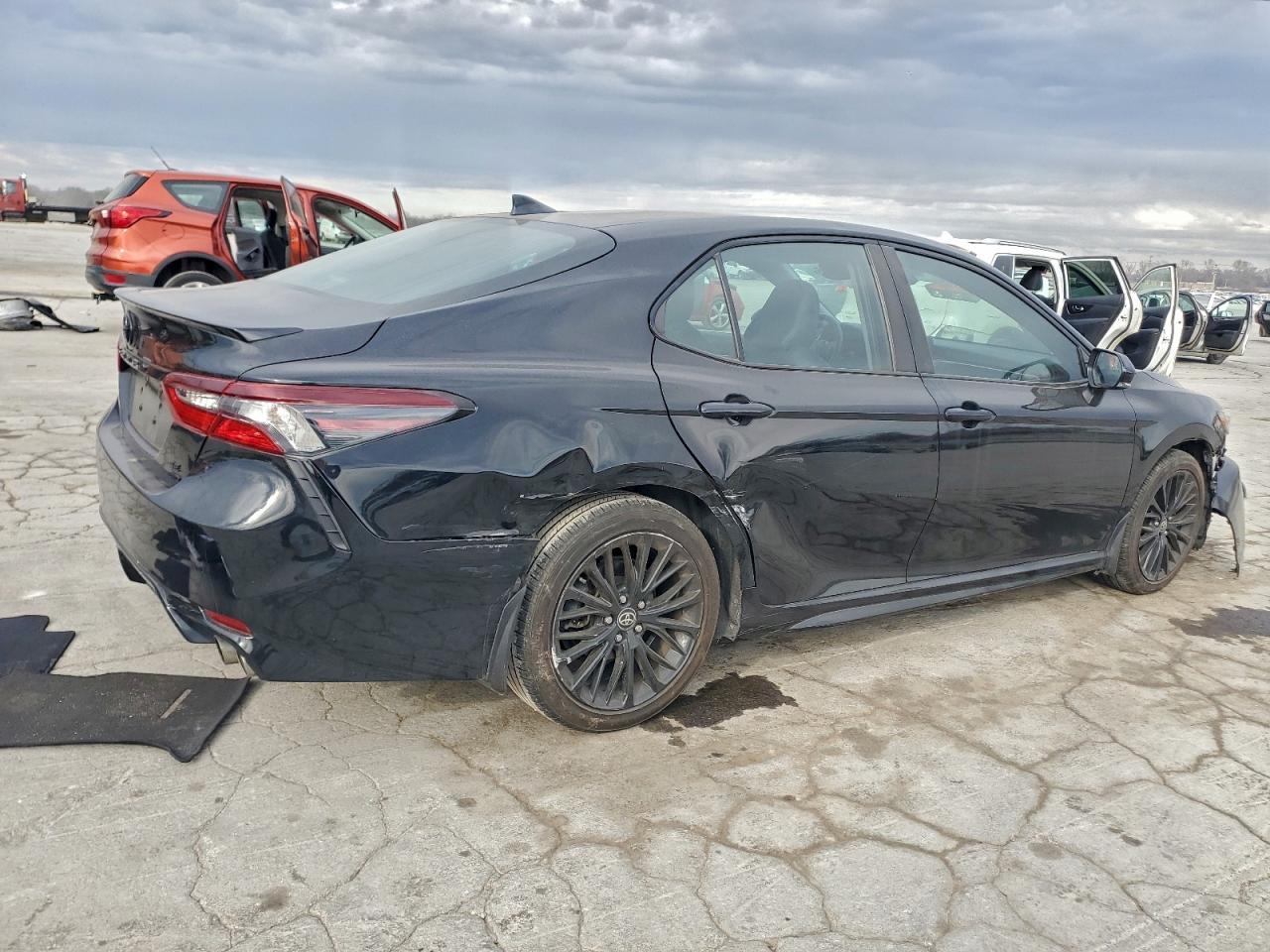 2022 TOYOTA CAMRY