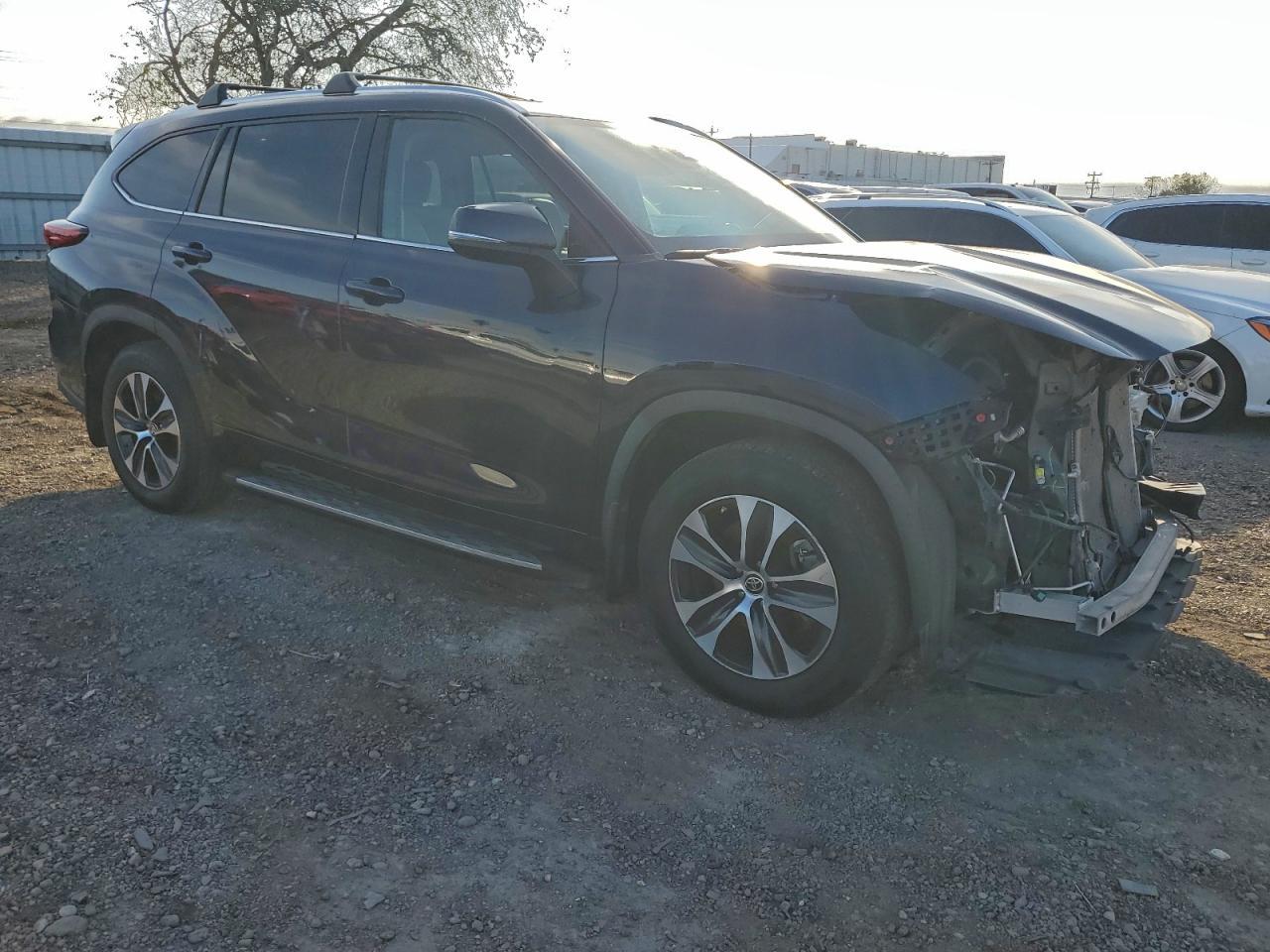 2021 TOYOTA HIGHLANDER