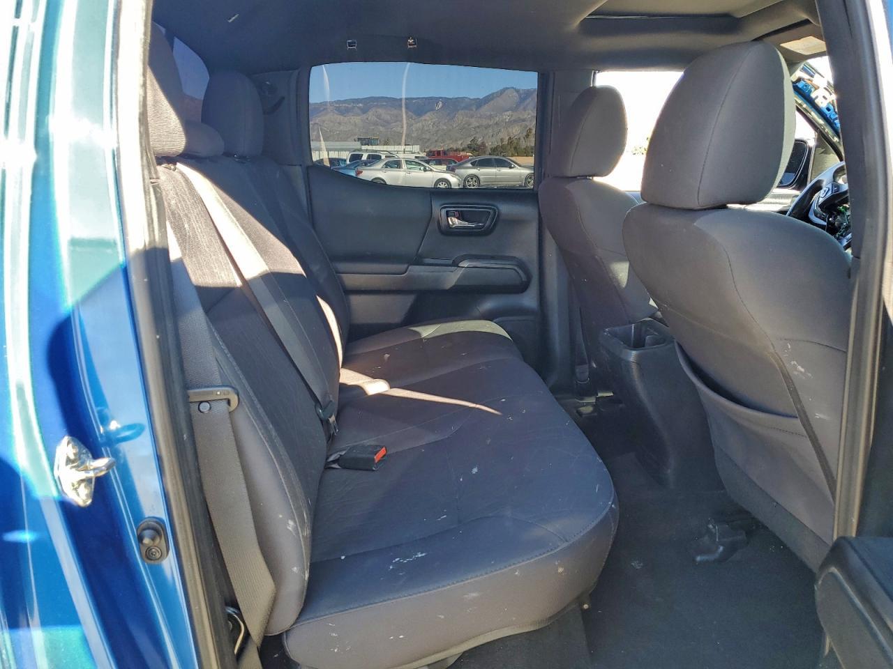 2017 TOYOTA TACOMA