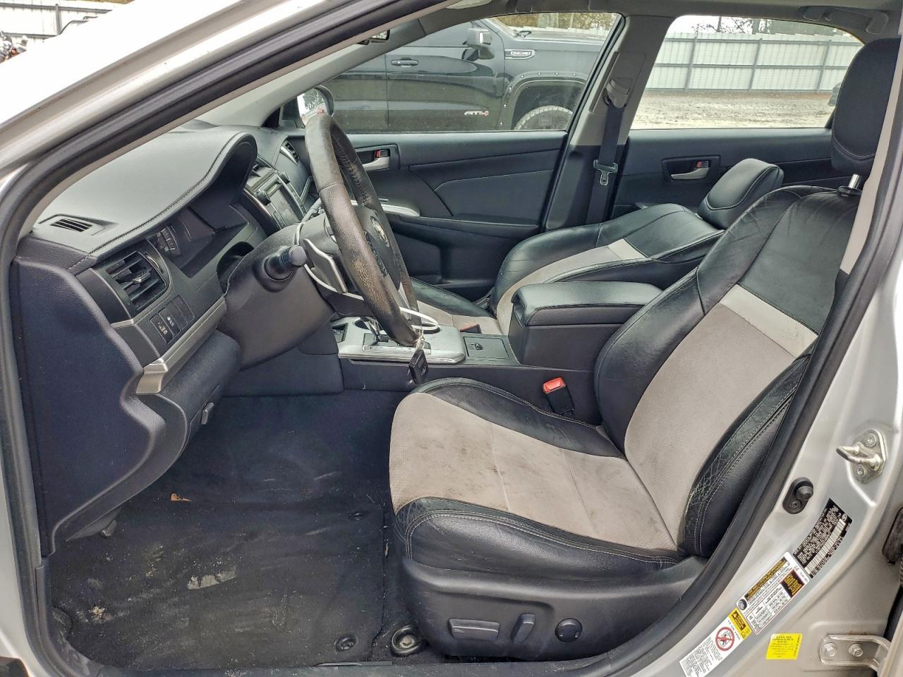 2014 TOYOTA CAMRY