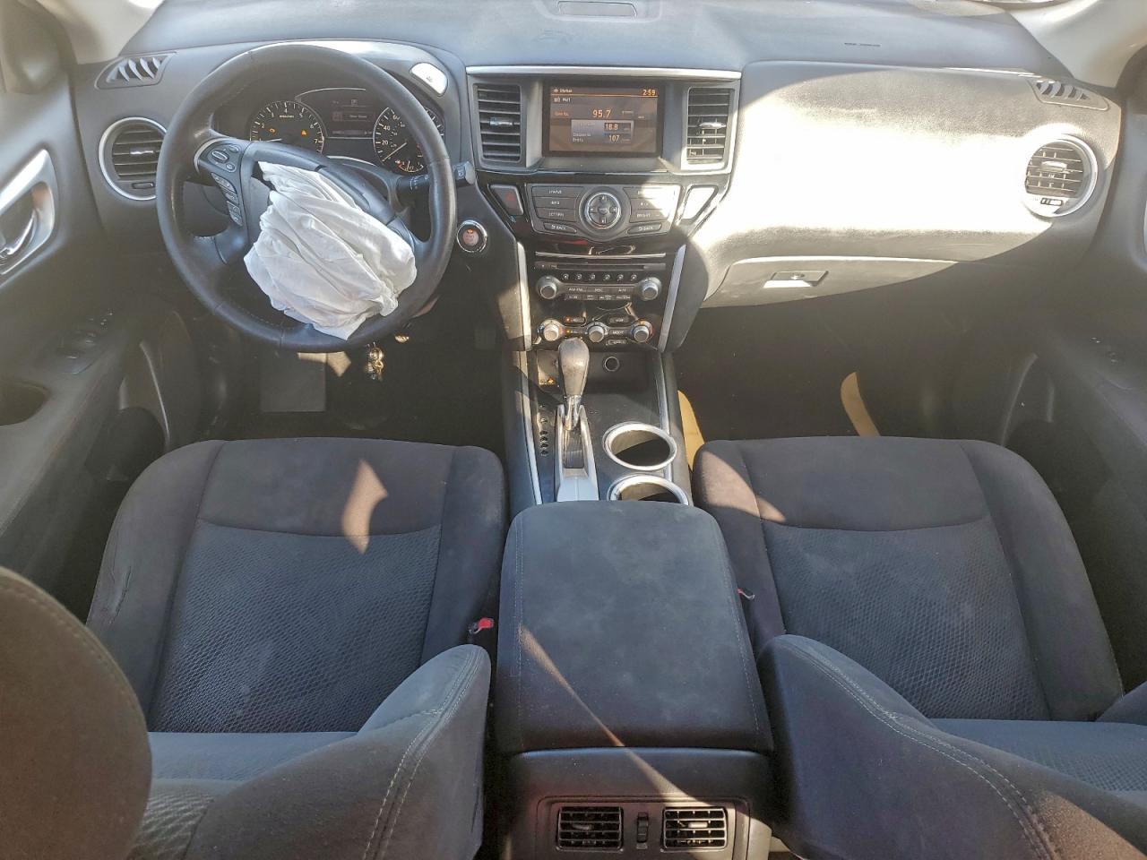 2016 NISSAN PATHFINDER
