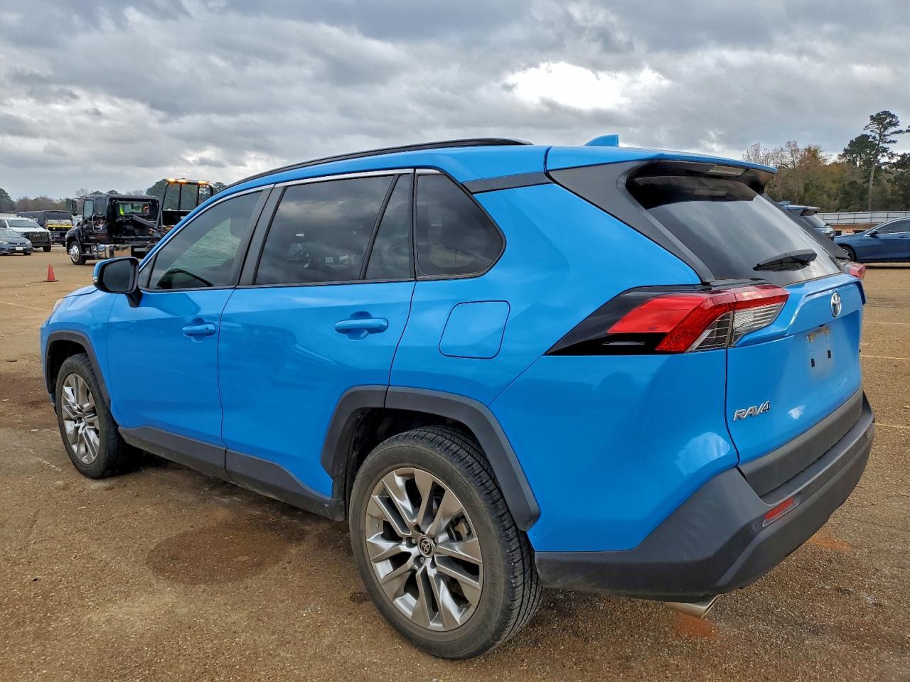 2020 TOYOTA RAV4