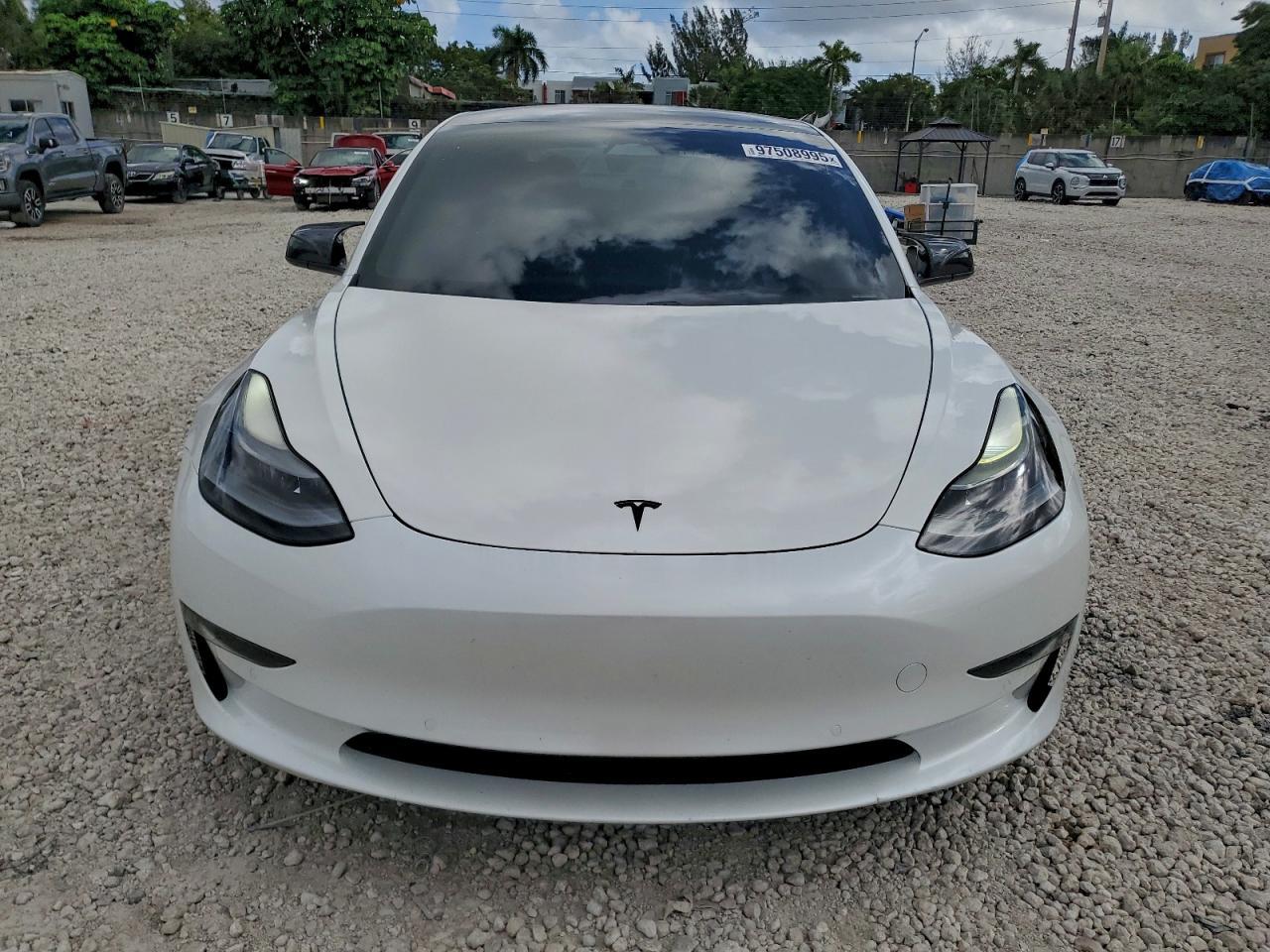 2021 TESLA MODEL 3