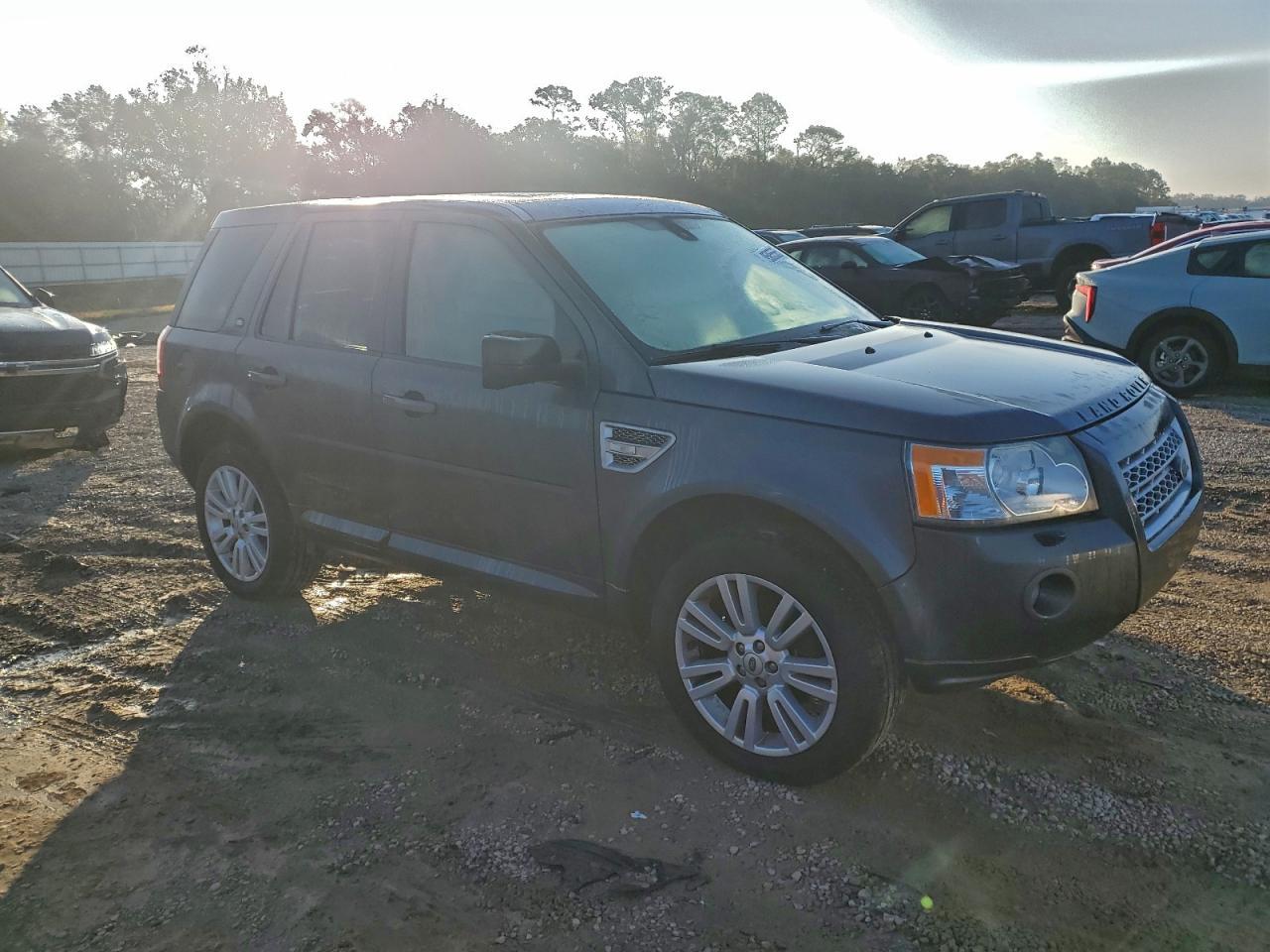2010 LAND ROVER LR2