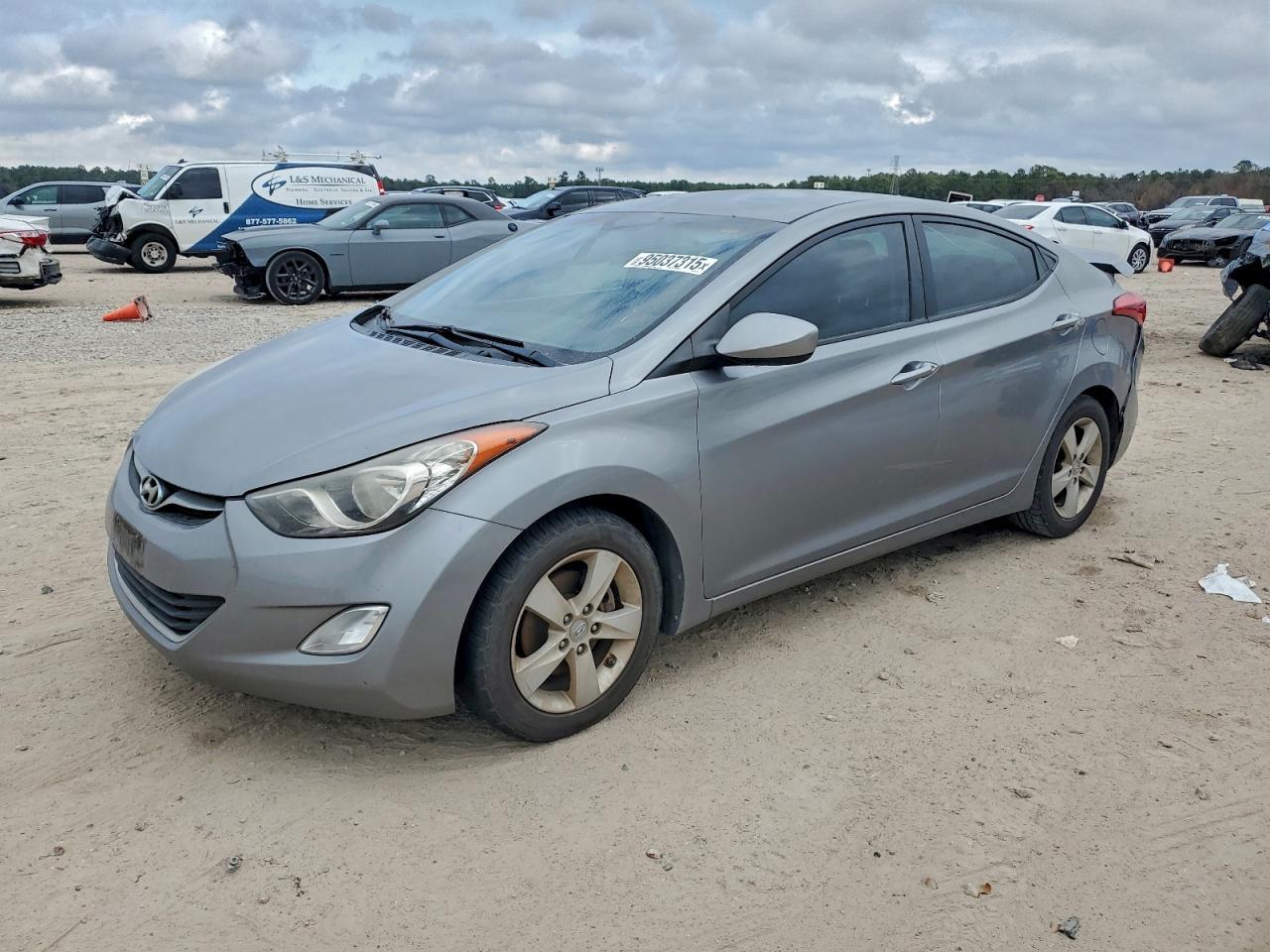 2012 HYUNDAI ELANTRA