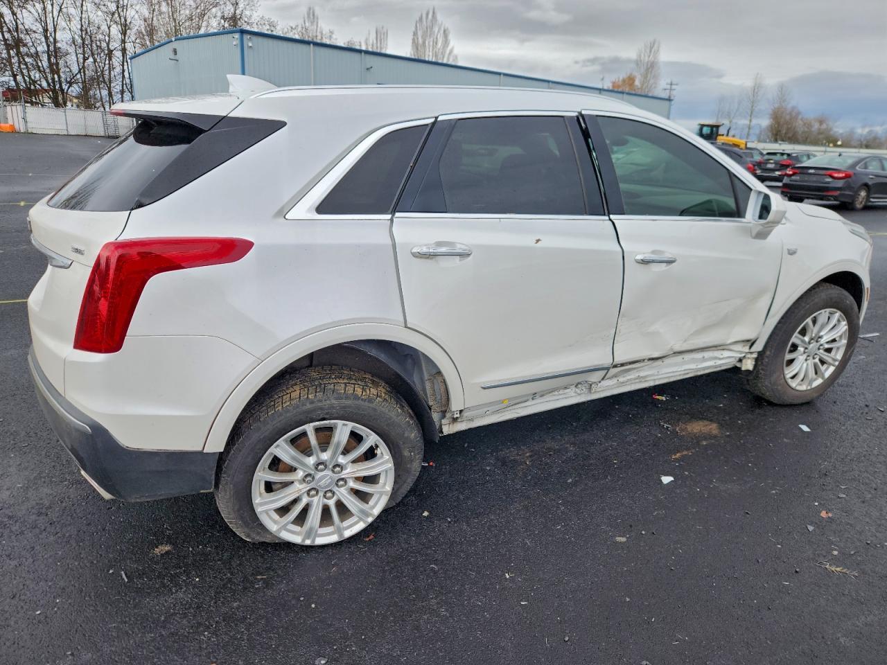 2017 CADILLAC XT5