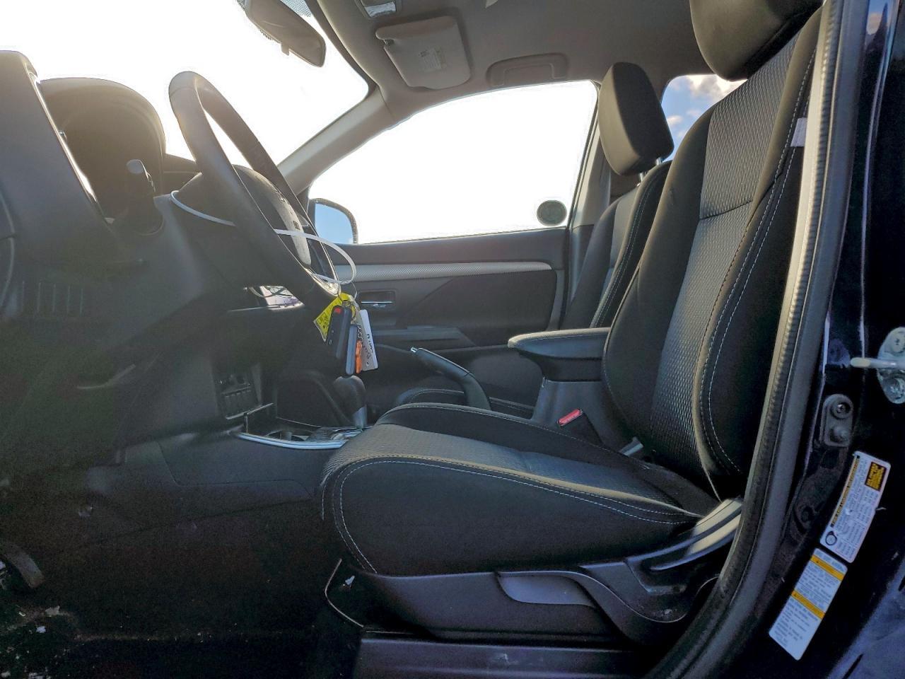 2017 MITSUBISHI outlander