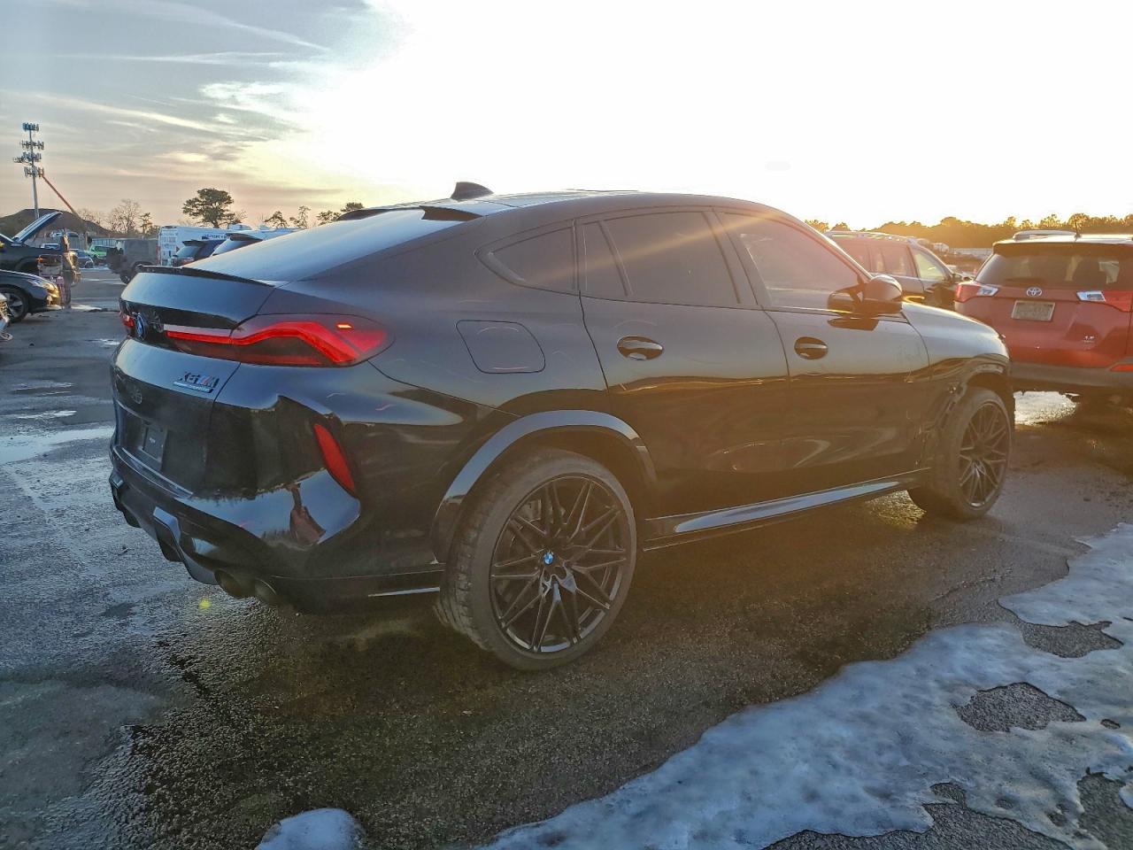 2022 BMW X6
